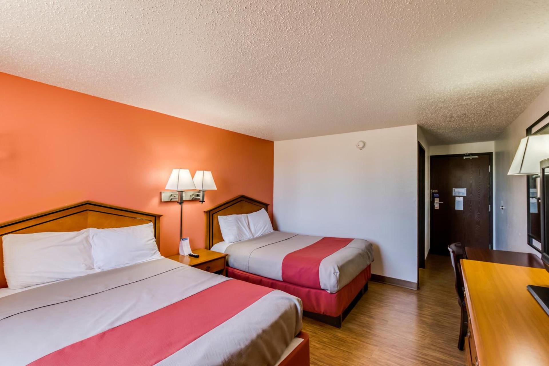 Motel 6-Albert Lea, MN photo 19
