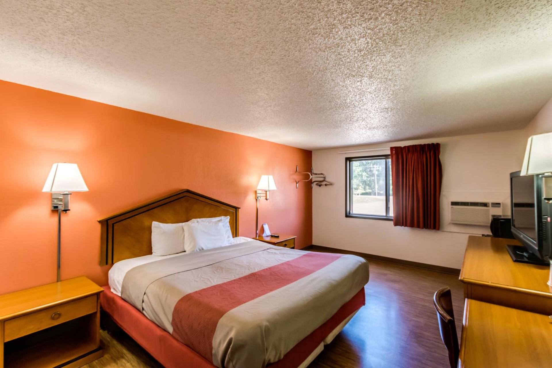 Motel 6-Albert Lea, MN photo 21