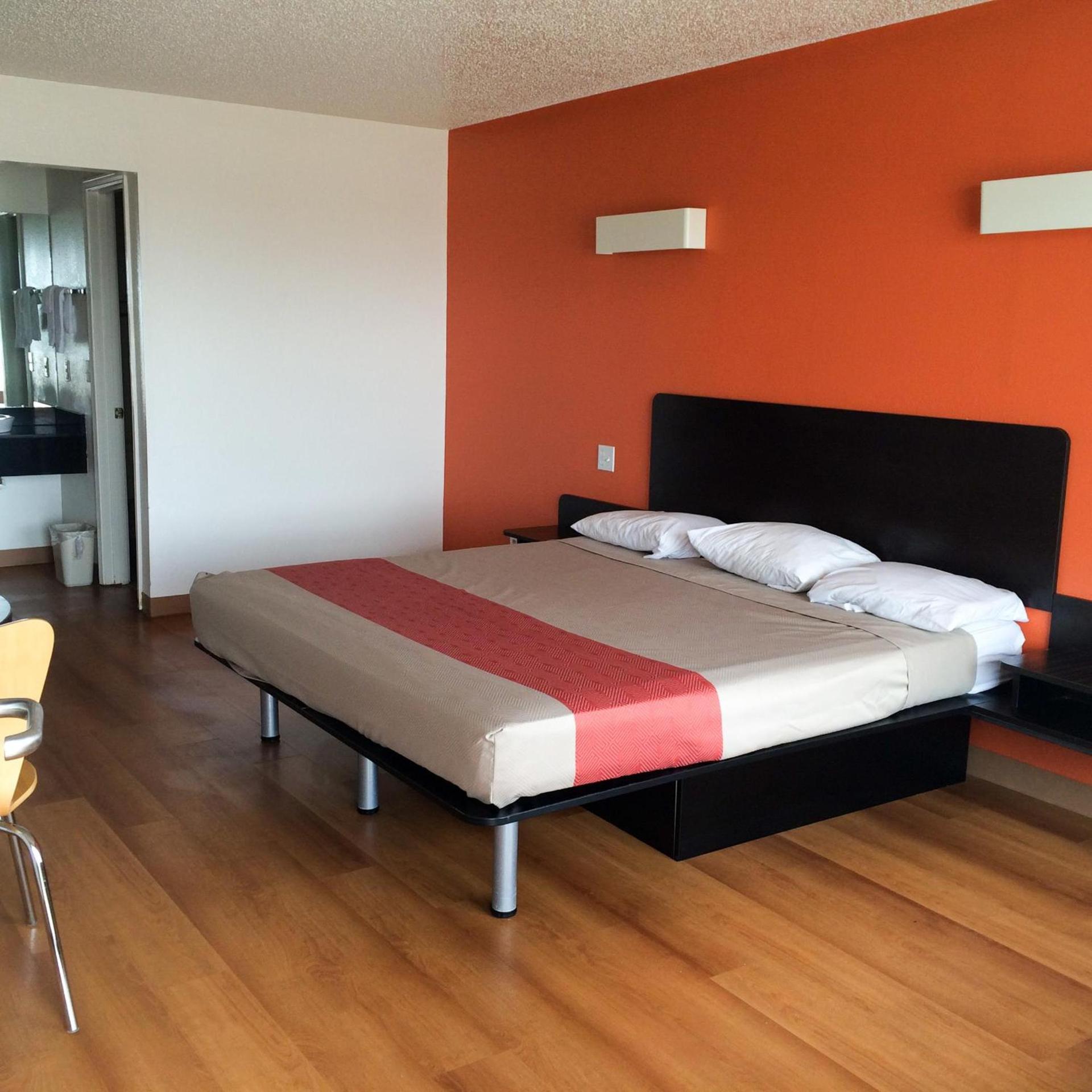 Motel 6-Waxahachie, TX photo 43