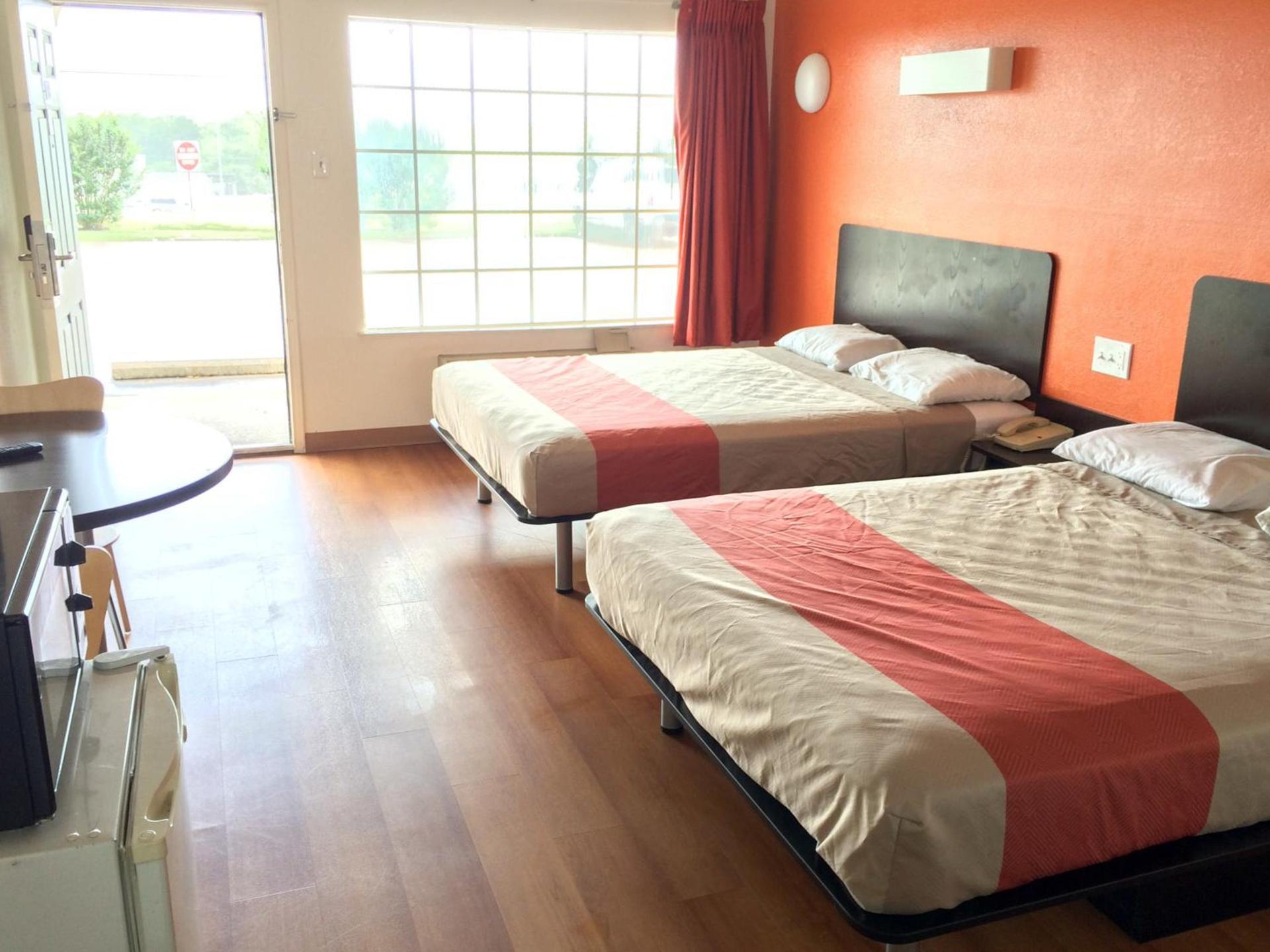 Motel 6-Waxahachie, TX photo 44