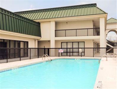 Days Inn by Wyndham Metter photo 2