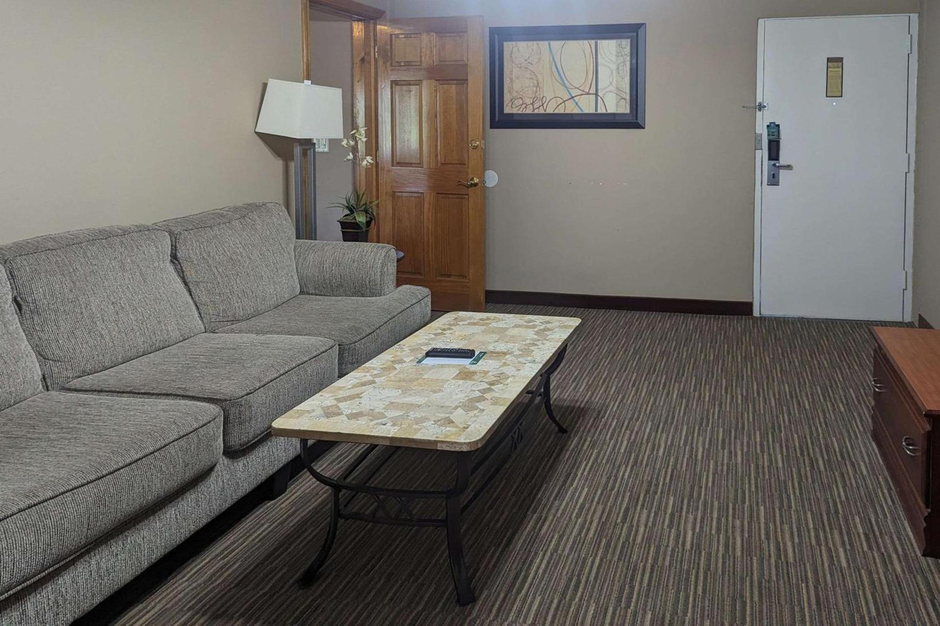 Quality Inn & Suites Northampton - Amherst photo 20