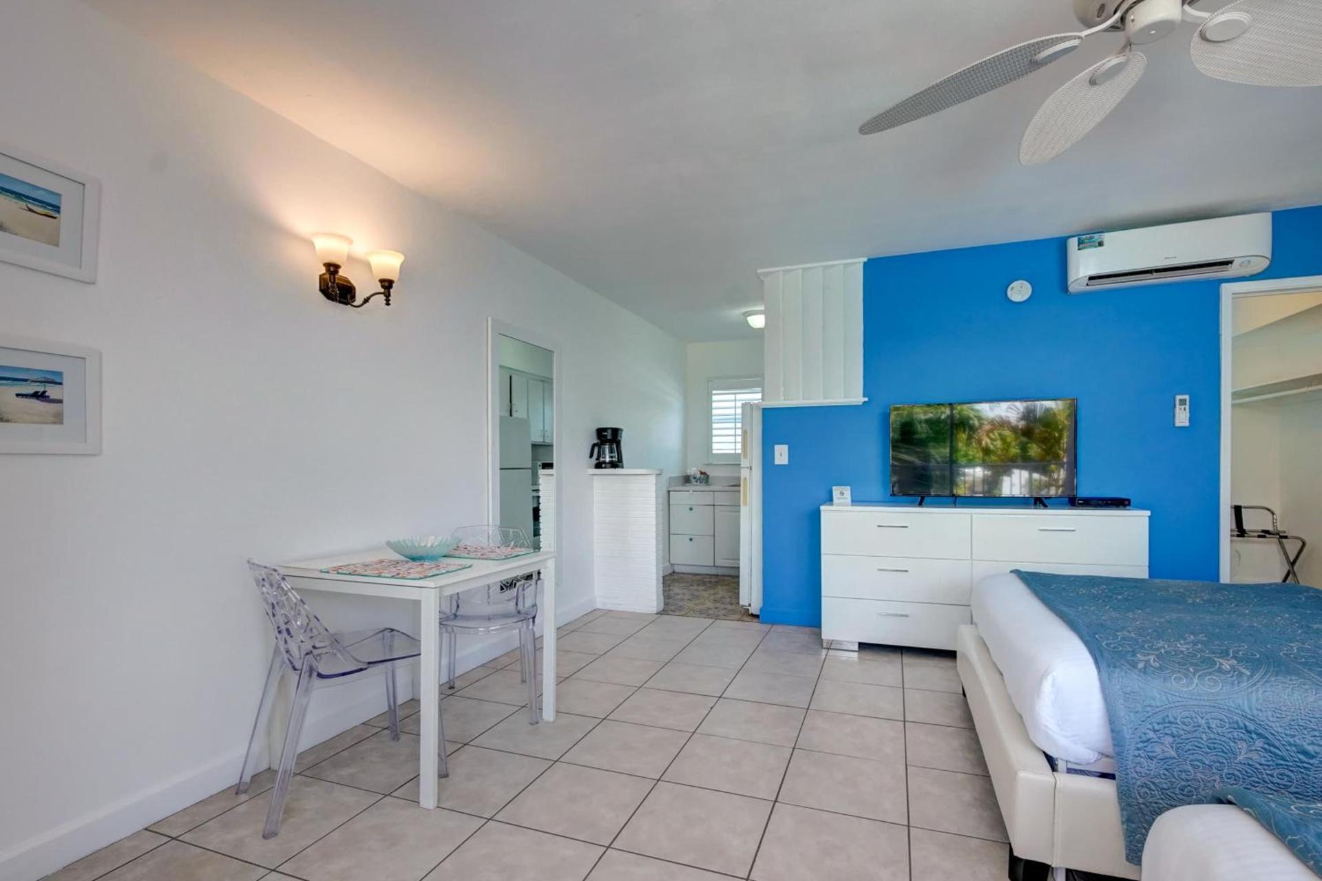 Castle by the Sea Motel photo 29