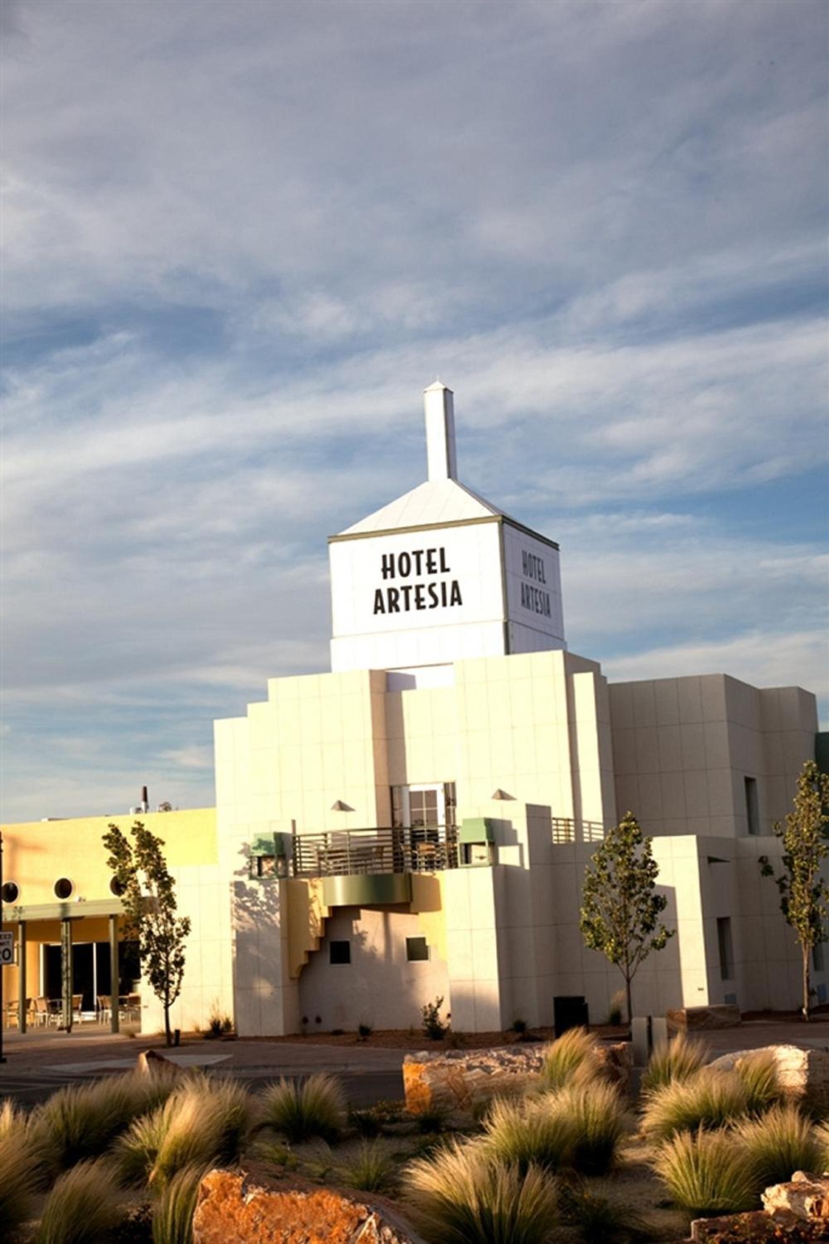 Spark by Hilton Artesia photo 10