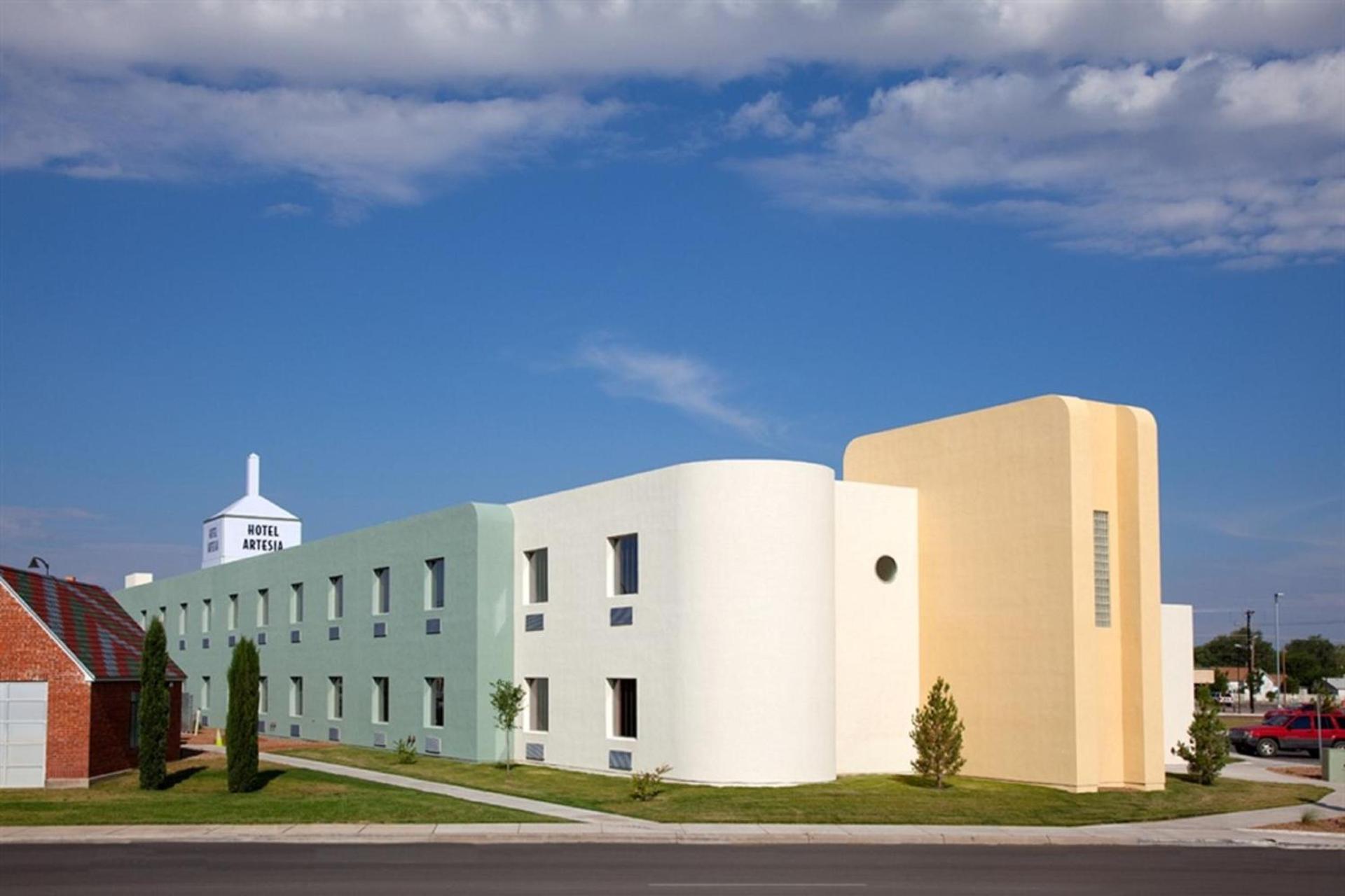 Spark by Hilton Artesia photo 17