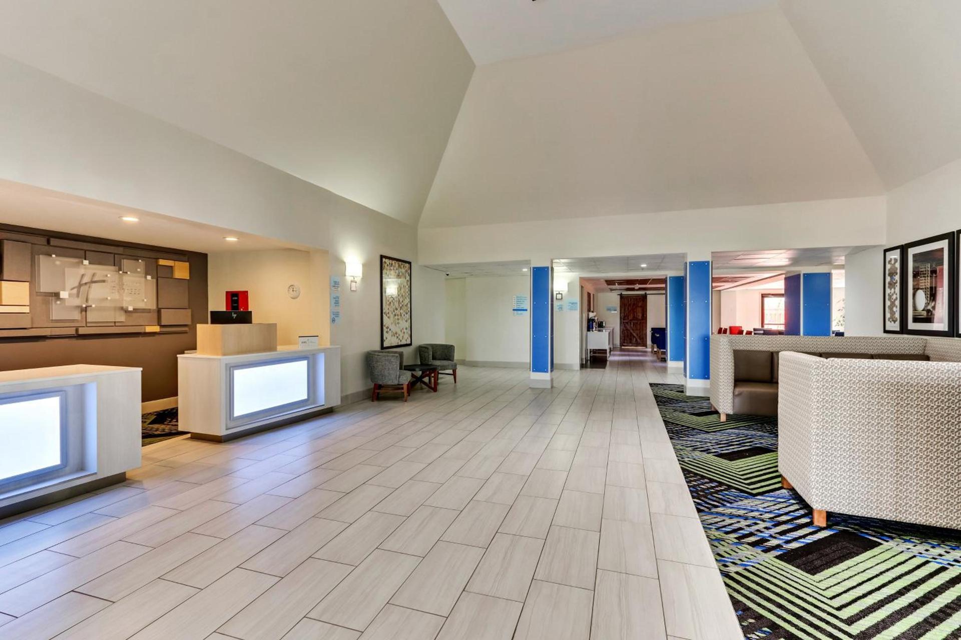 Holiday Inn Express & Suites Bad Axe by IHG photo 7