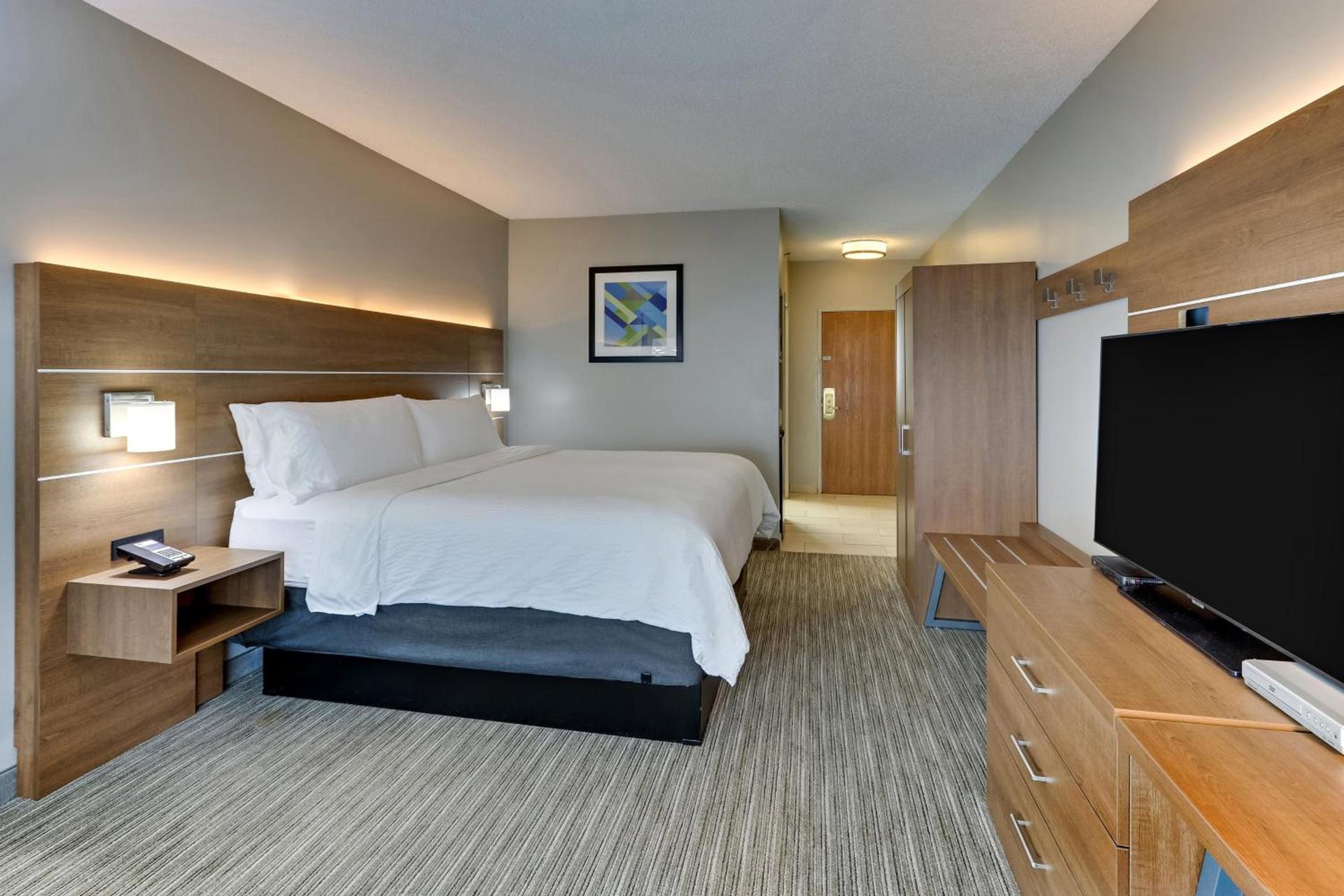 Holiday Inn Express & Suites Bad Axe by IHG photo 18