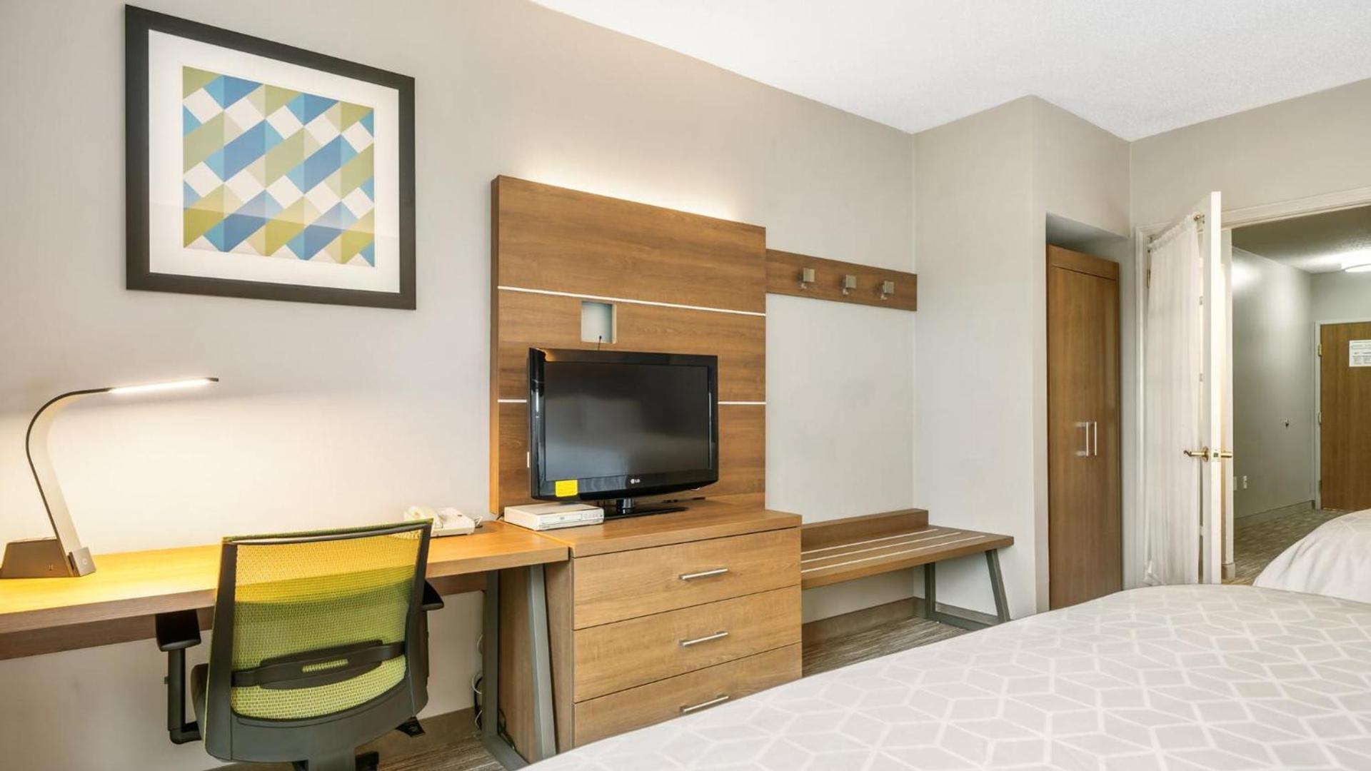 Holiday Inn Express & Suites Bad Axe by IHG photo 45