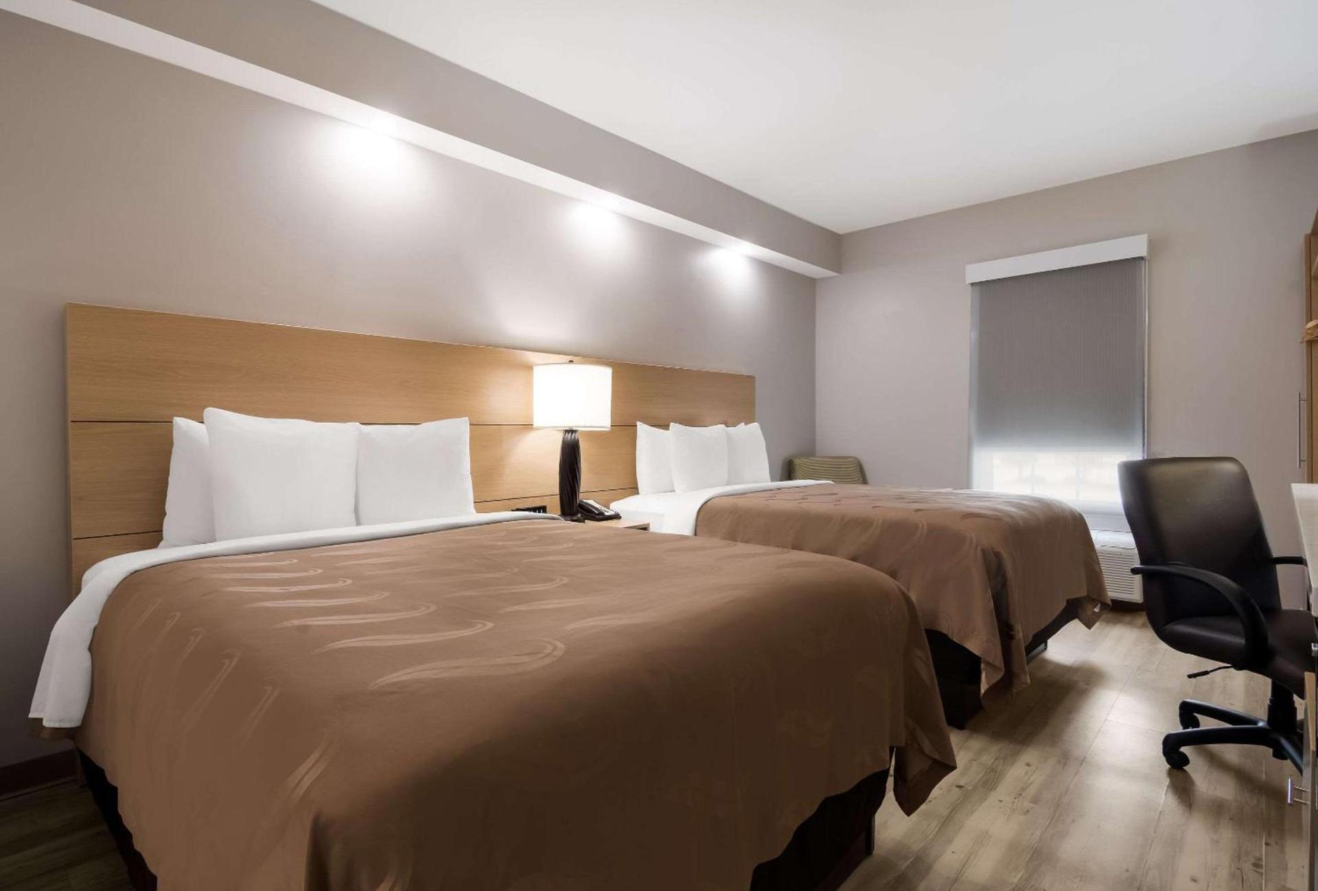Quality Inn Goldsboro photo 9