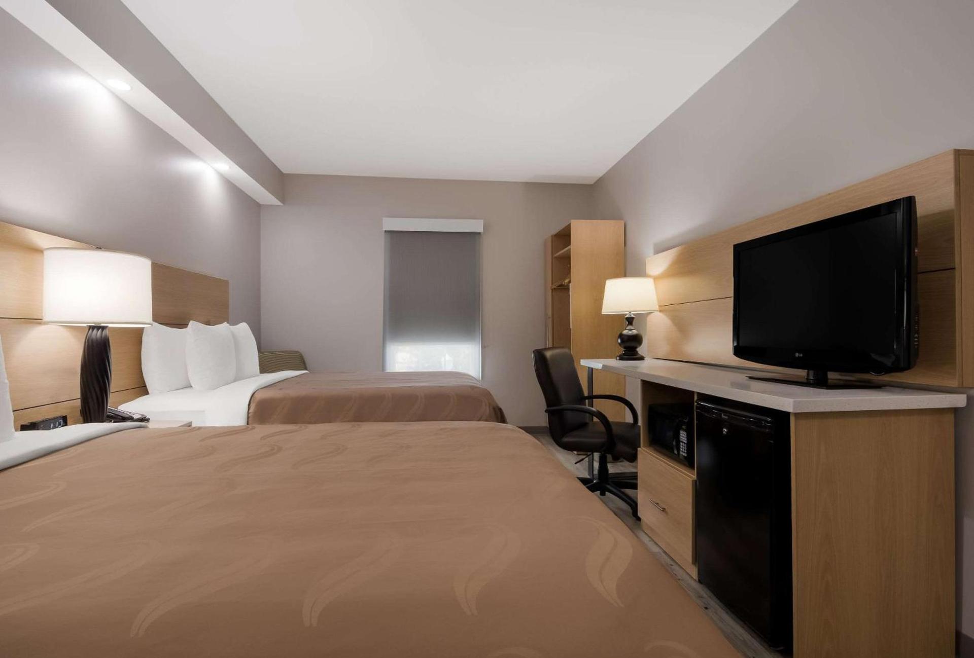 Quality Inn Goldsboro photo 10