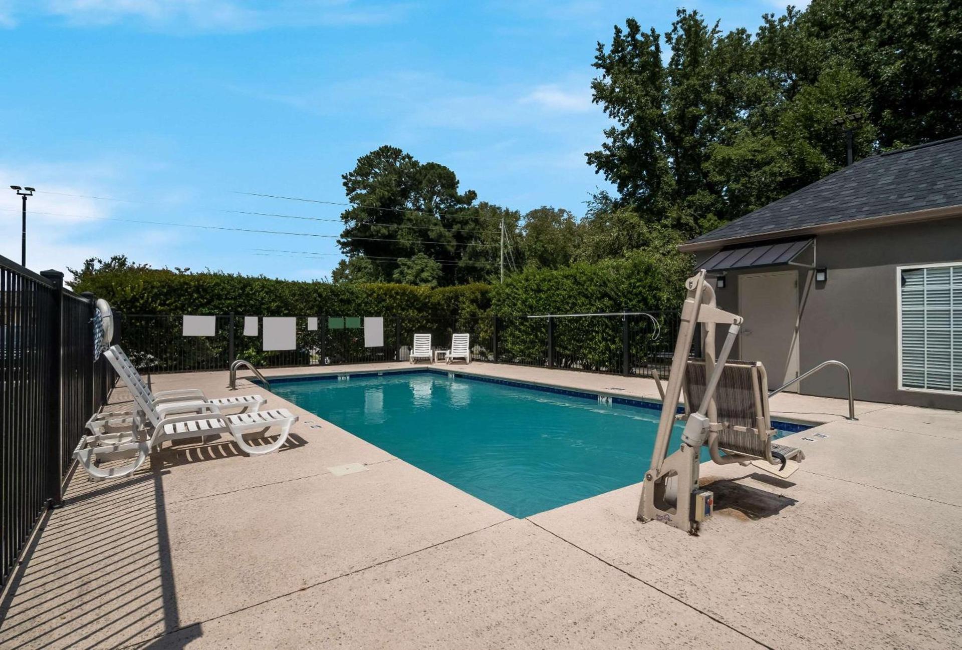 Quality Inn Goldsboro photo 23