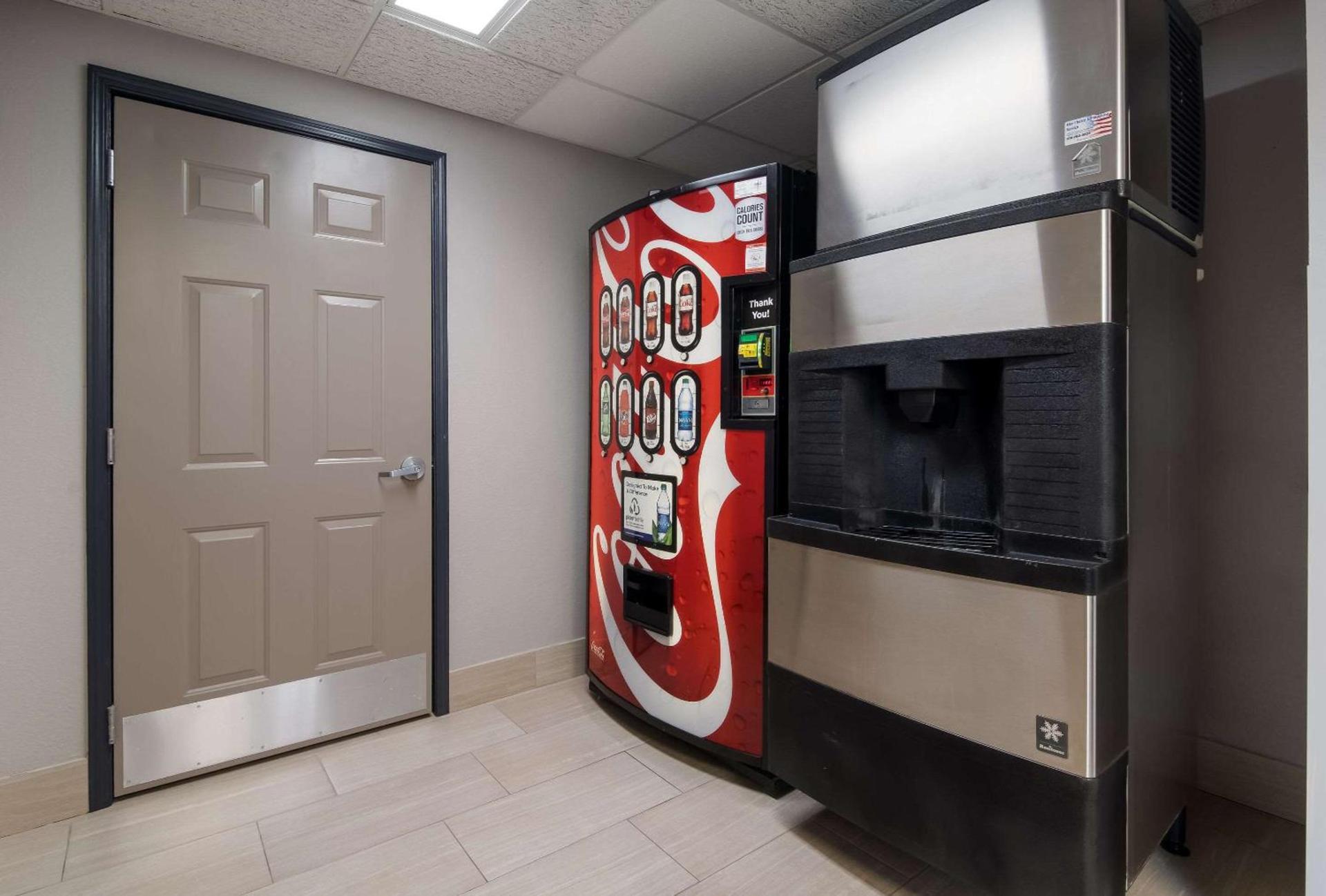 Quality Inn Goldsboro photo 29