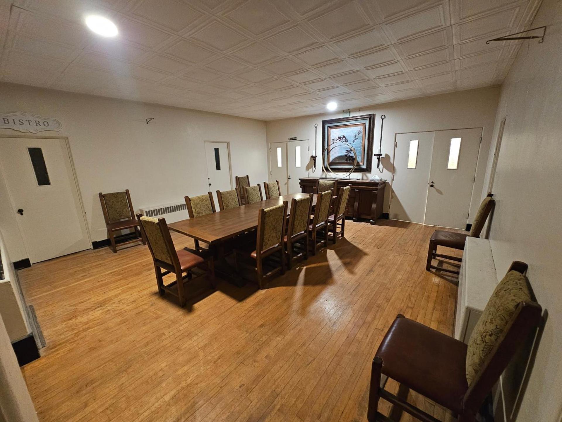 Eaglescape Suites and Event Center photo 24