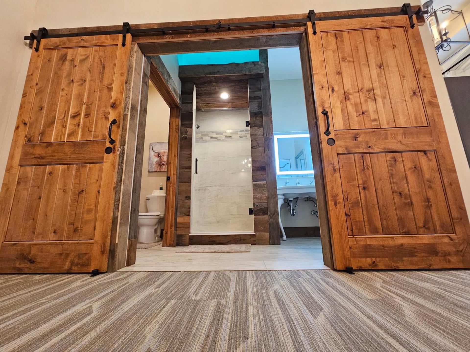 Eaglescape Suites and Event Center photo 32
