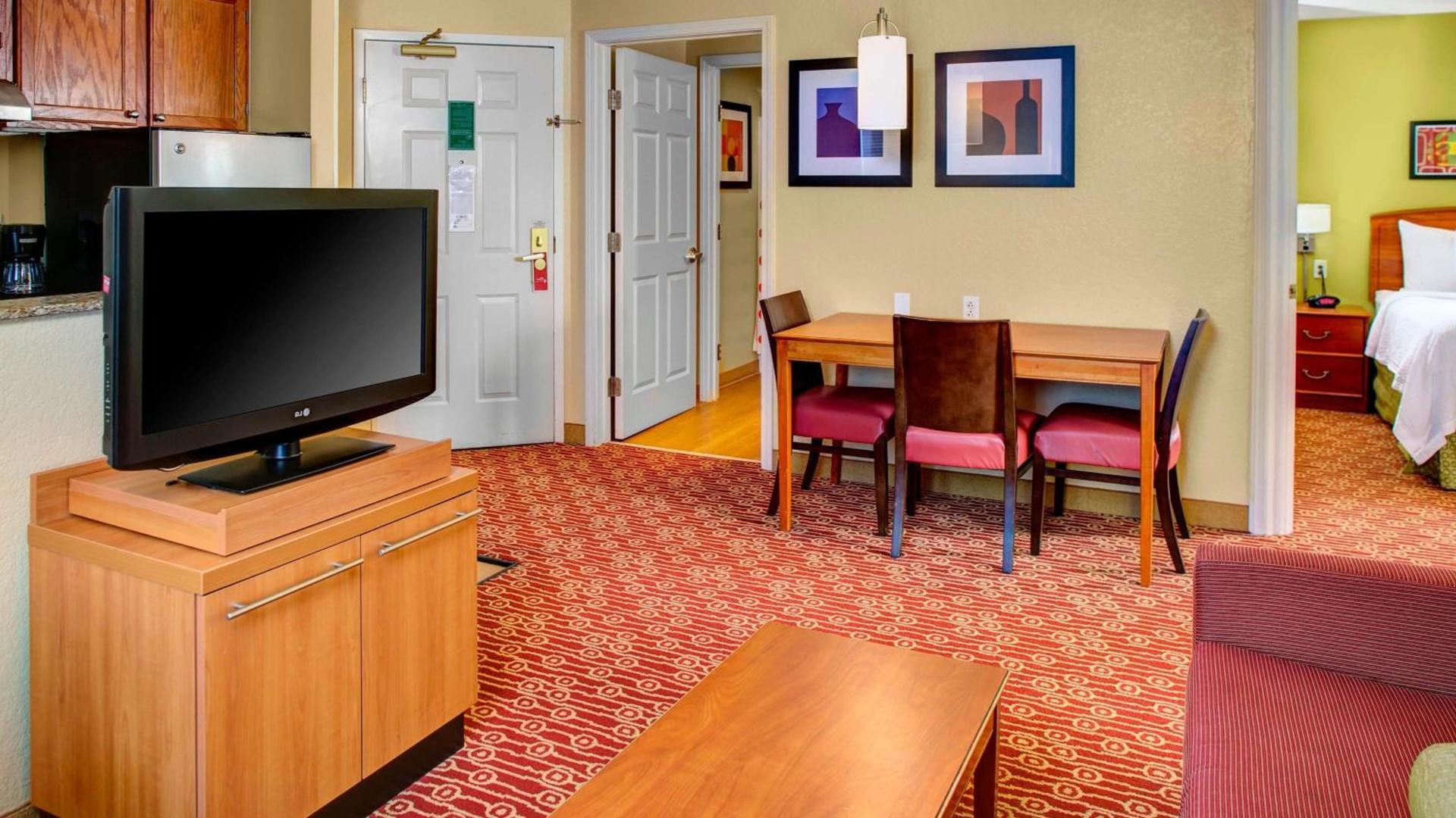 Towneplace Suites by Marriott Cleveland Westlake photo 5