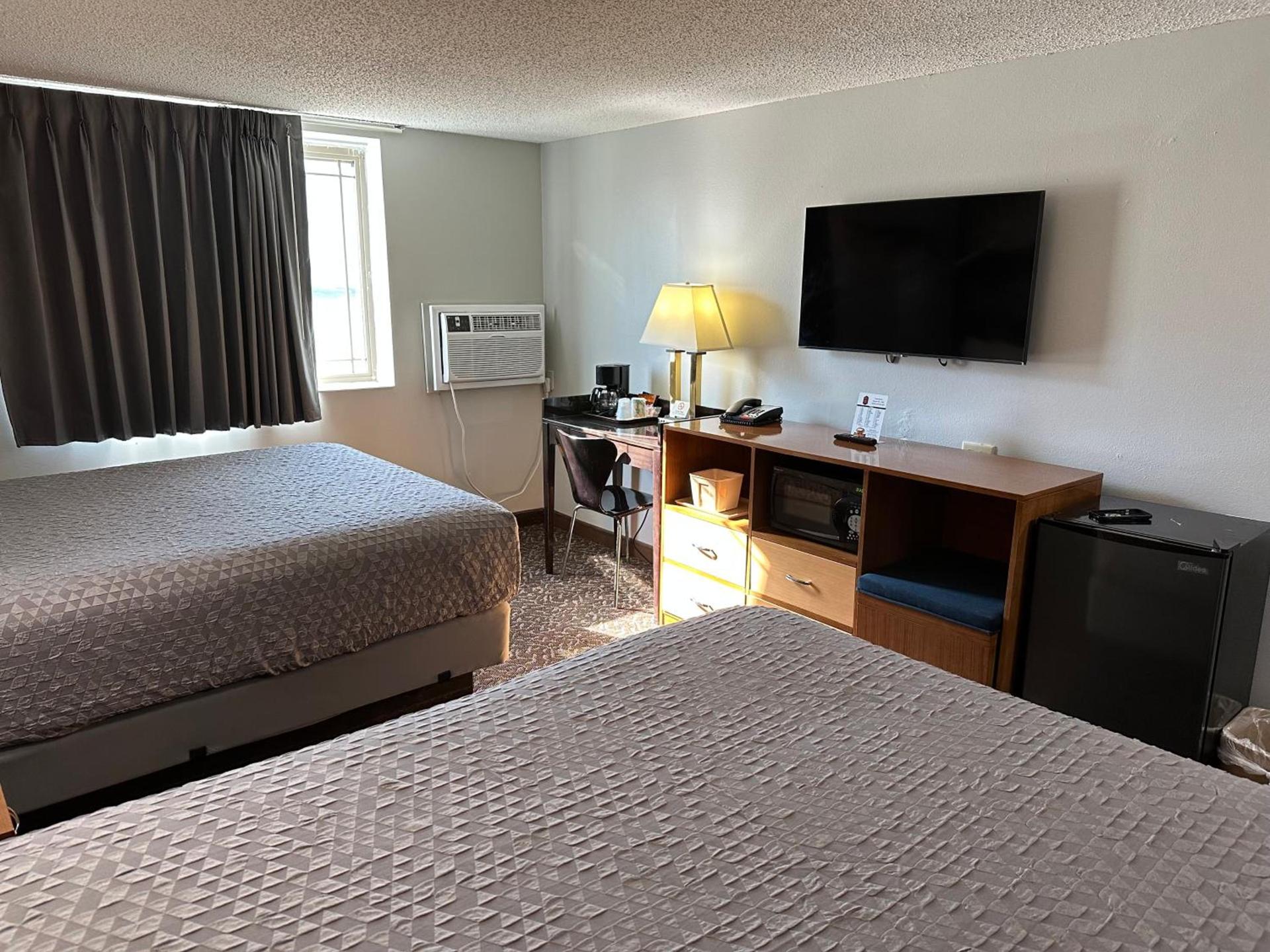 Yankton Inn photo 8