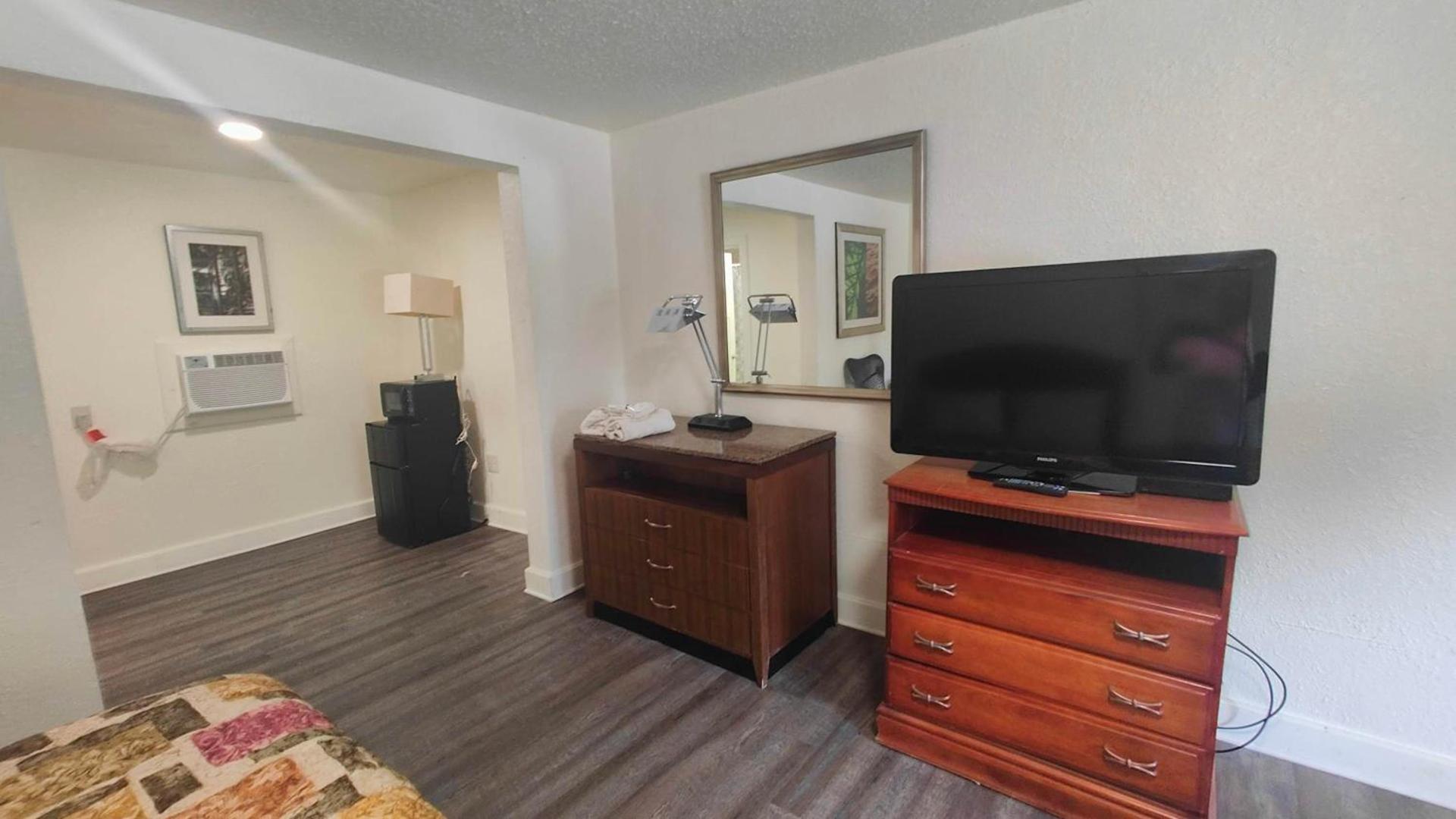 Mount Airy Motel photo 9
