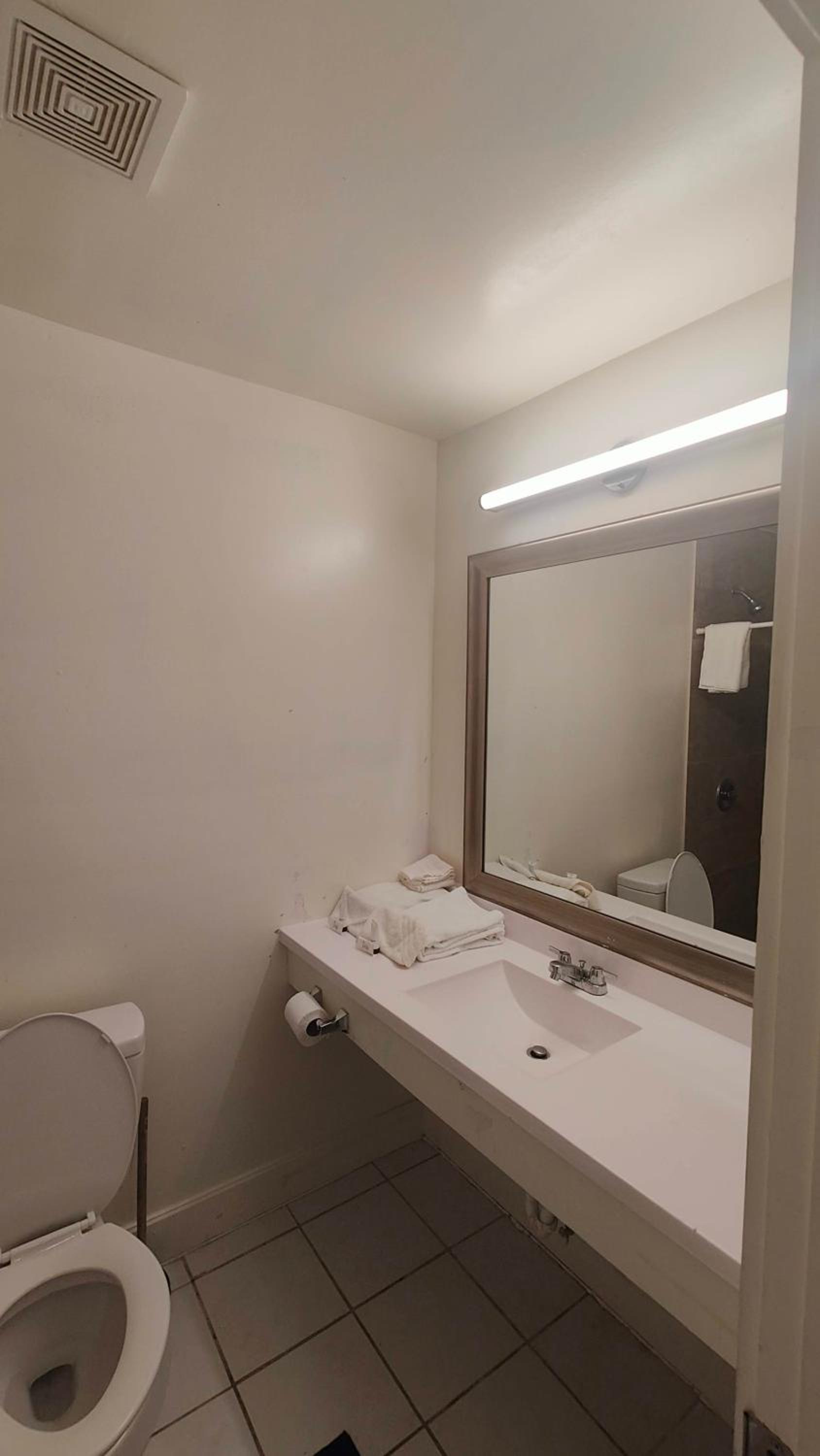 Mount Airy Motel photo 3