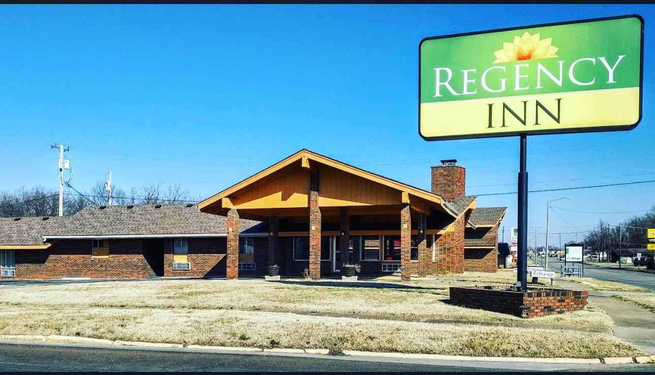 Regency Inn Iola photo 1