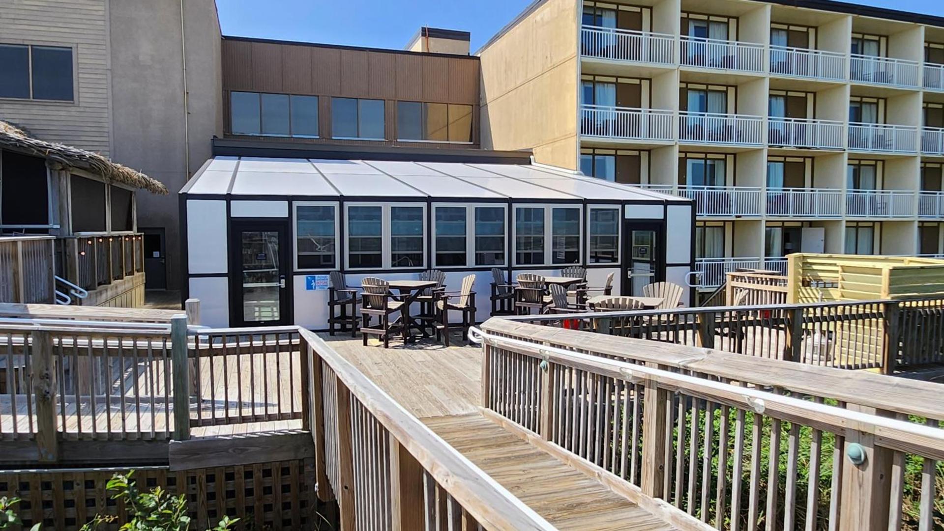 Ramada Plaza by Wyndham Nags Head Oceanfront photo 17