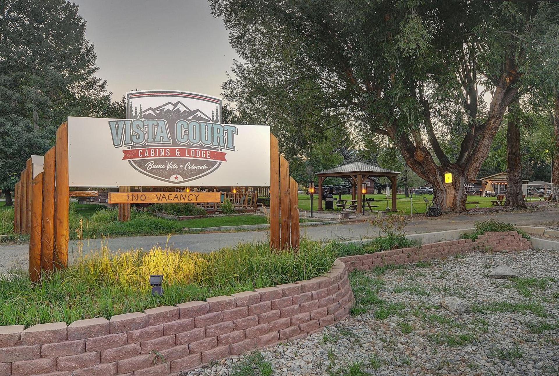 Vista Court Cabins & Lodge photo 26
