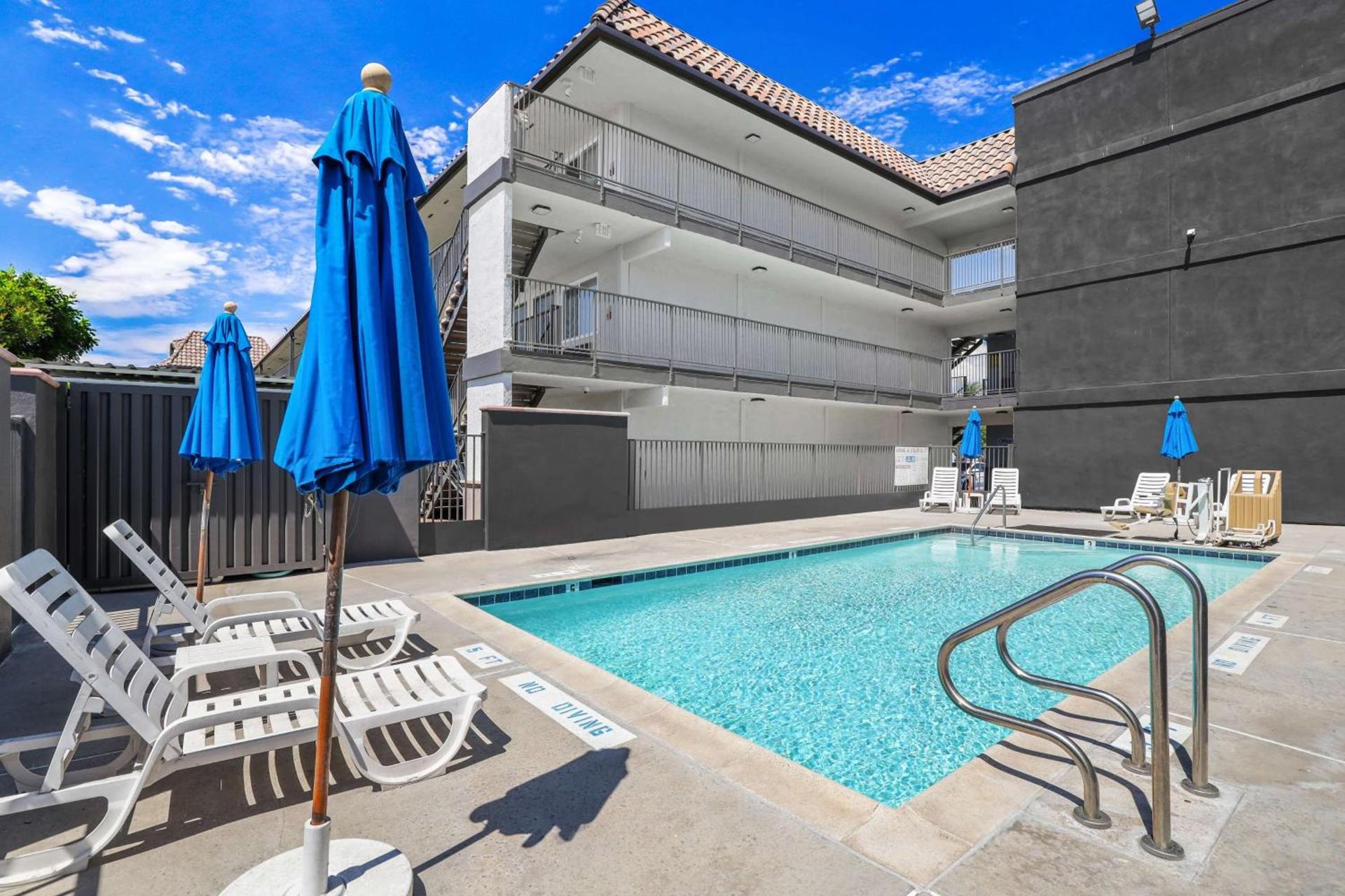 Motel 6-Escondido, CA photo 5