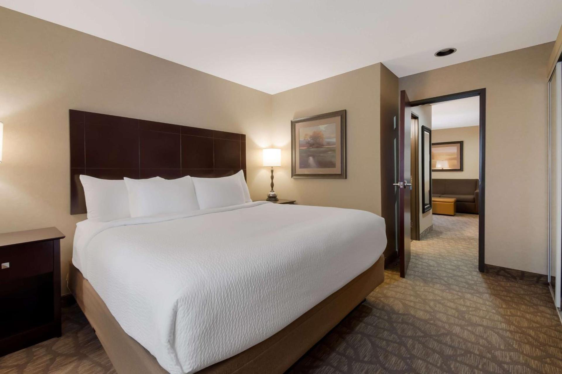 Best Western University Inn and Suites photo 8