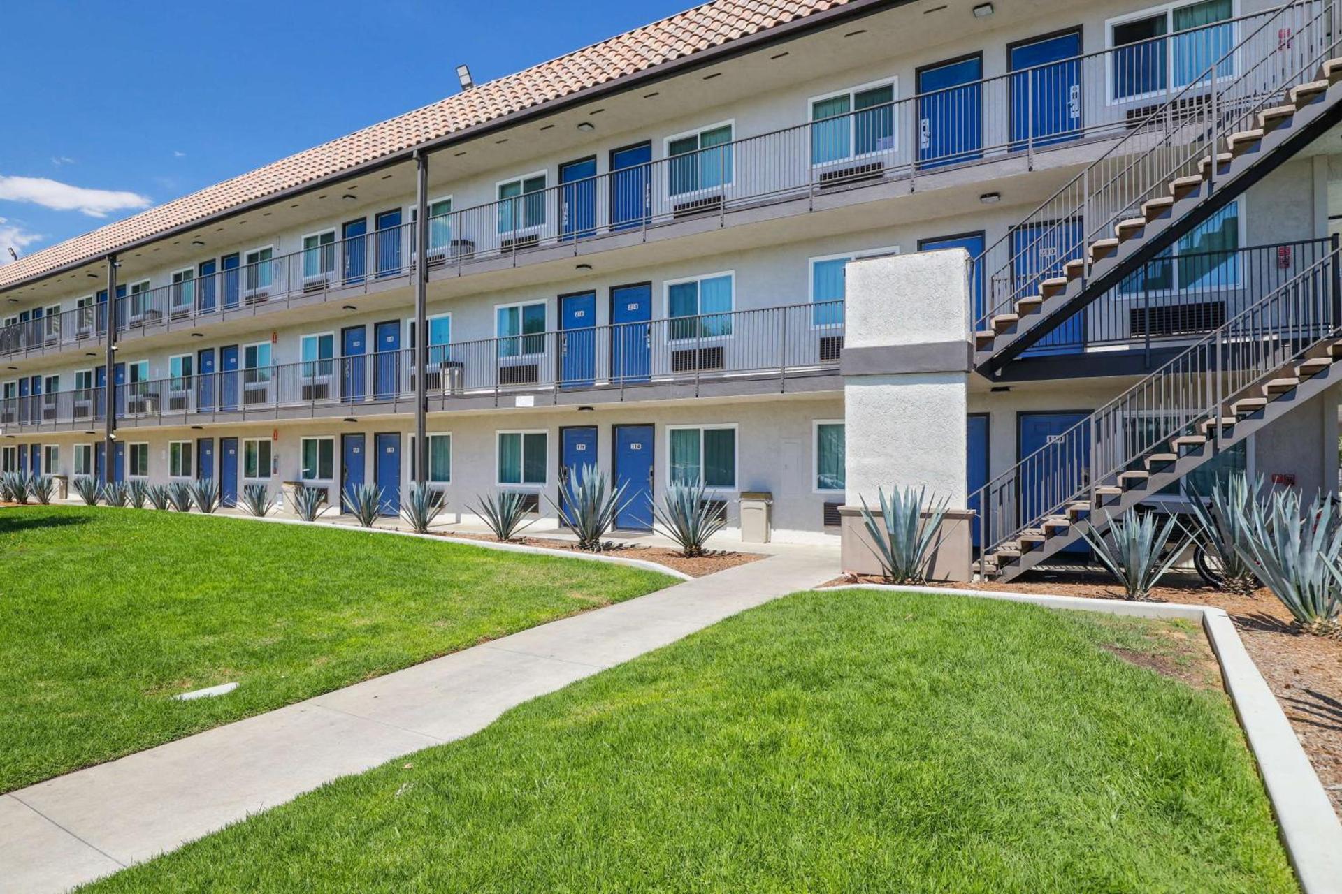 Suites Escondido CA photo 3