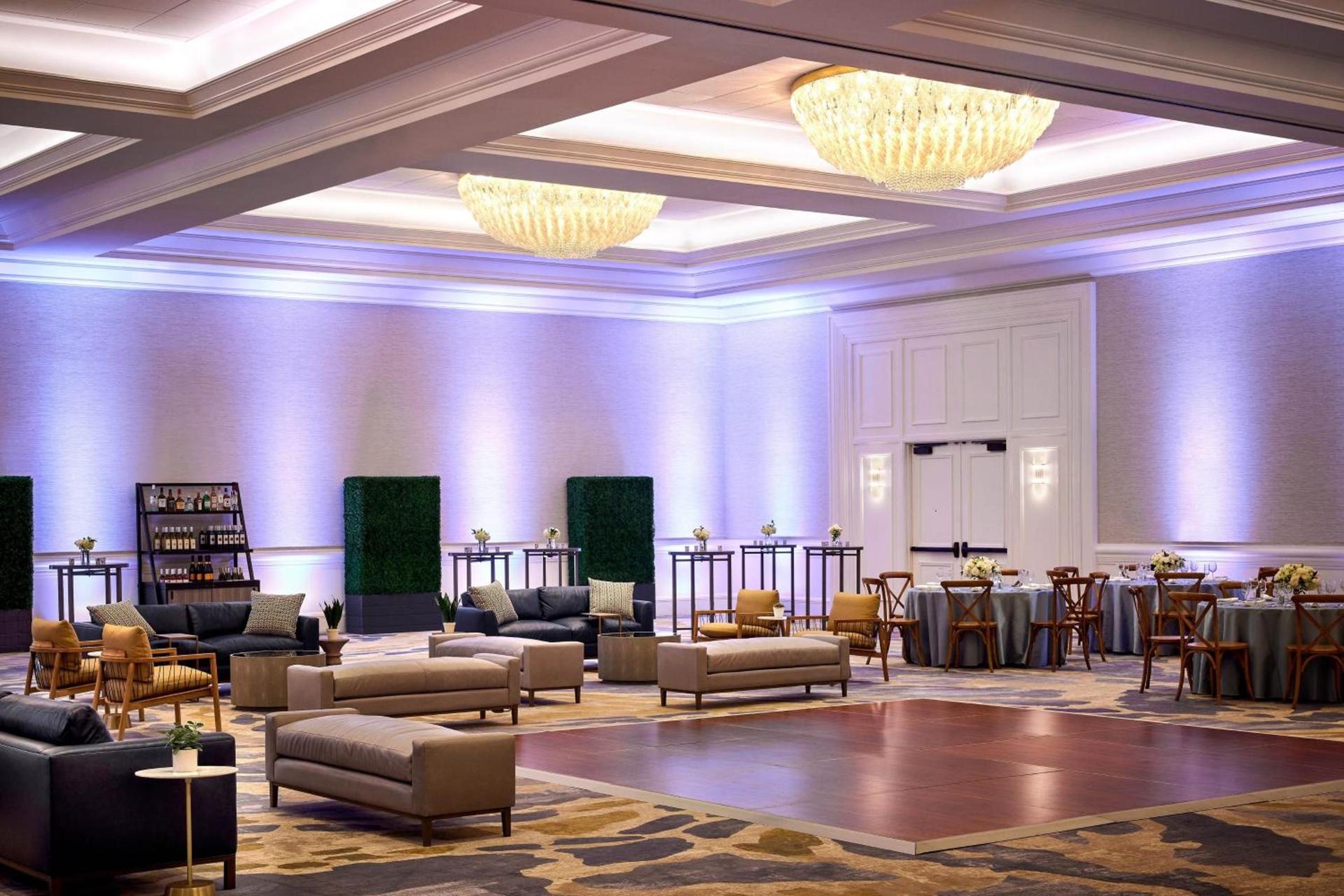 Sheraton San Diego Resort photo 55