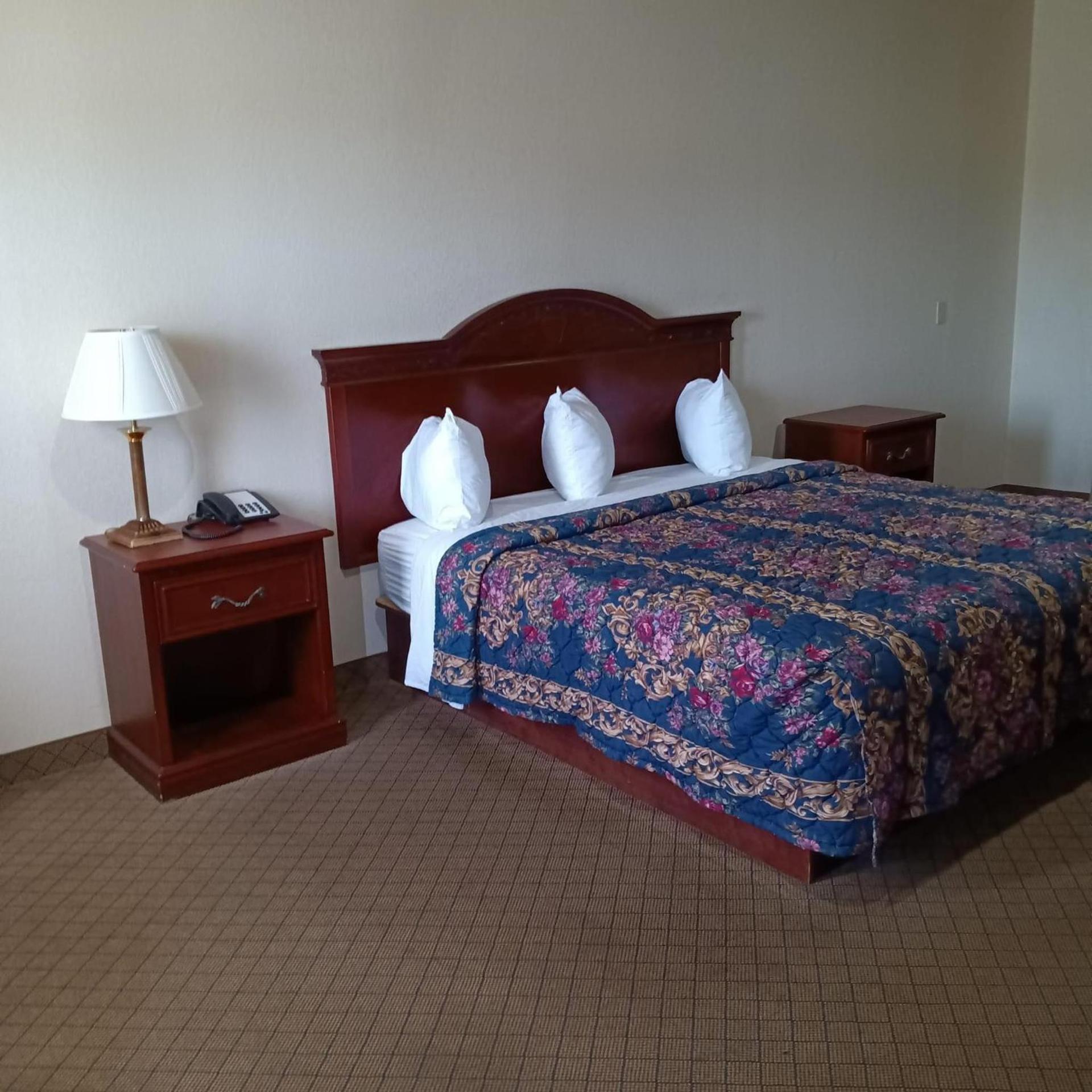 HiWay Inn Express photo 6