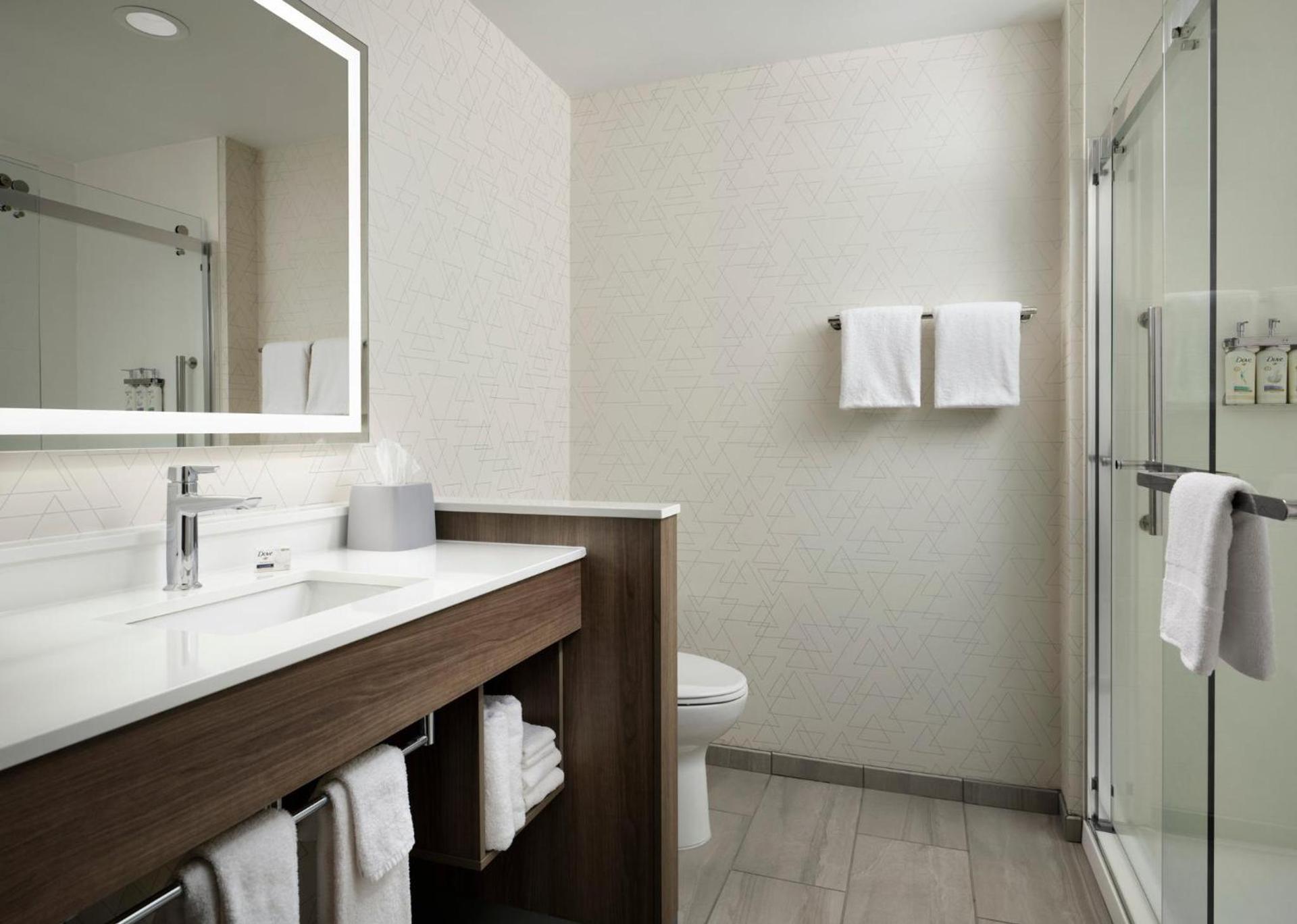 Holiday Inn Express & Suites Lima by IHG photo 26