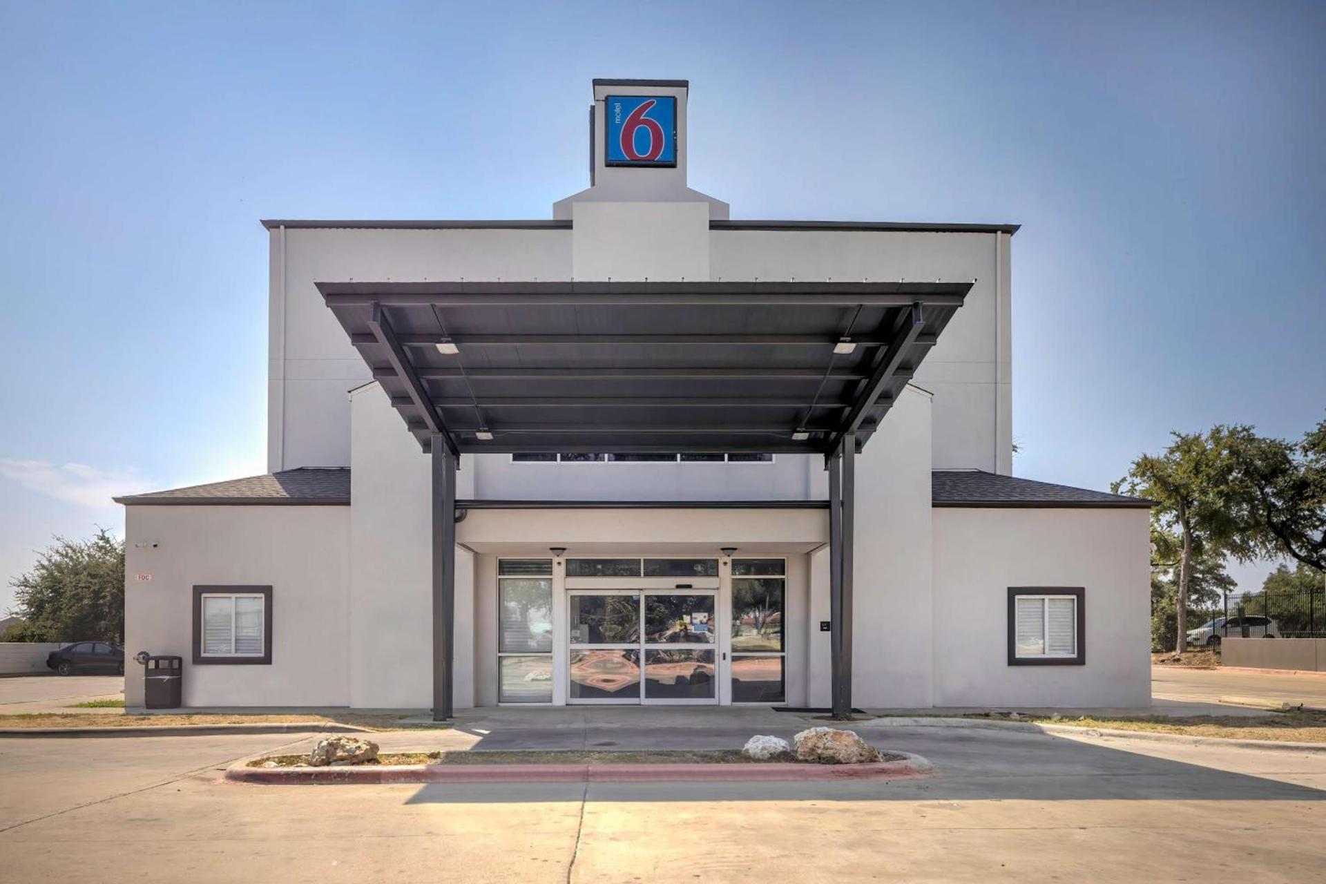 Motel 6-Cedar Park, TX photo 3