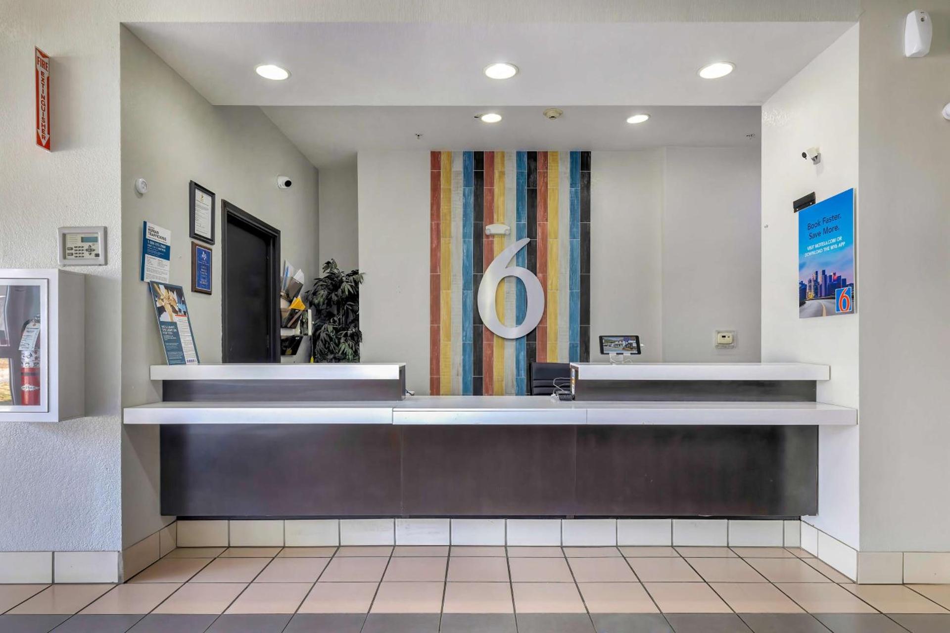 Motel 6-Cedar Park, TX photo 4