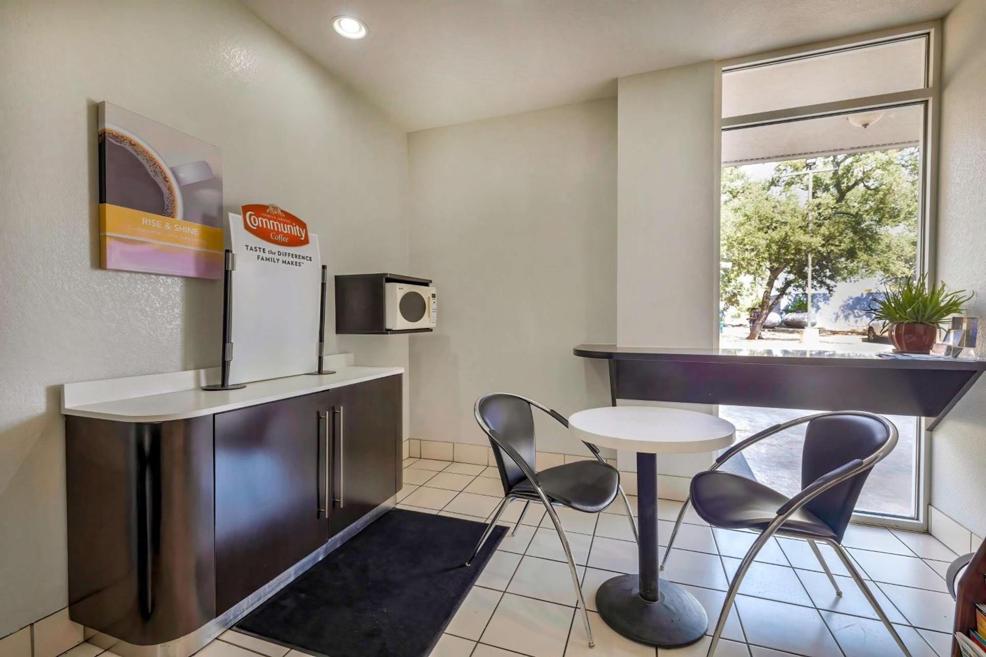Motel 6-Cedar Park, TX photo 5