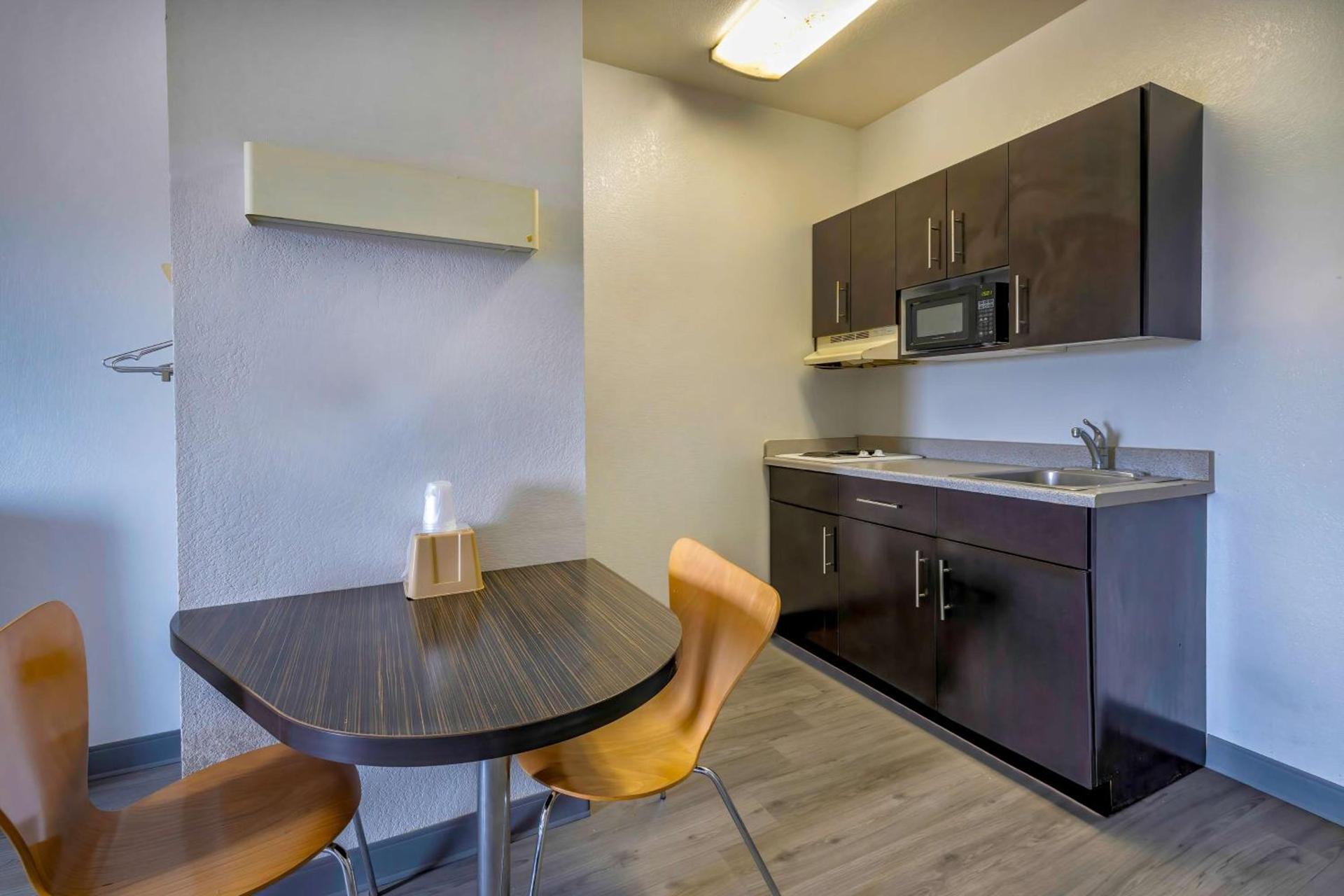 Motel 6-Cedar Park, TX photo 13