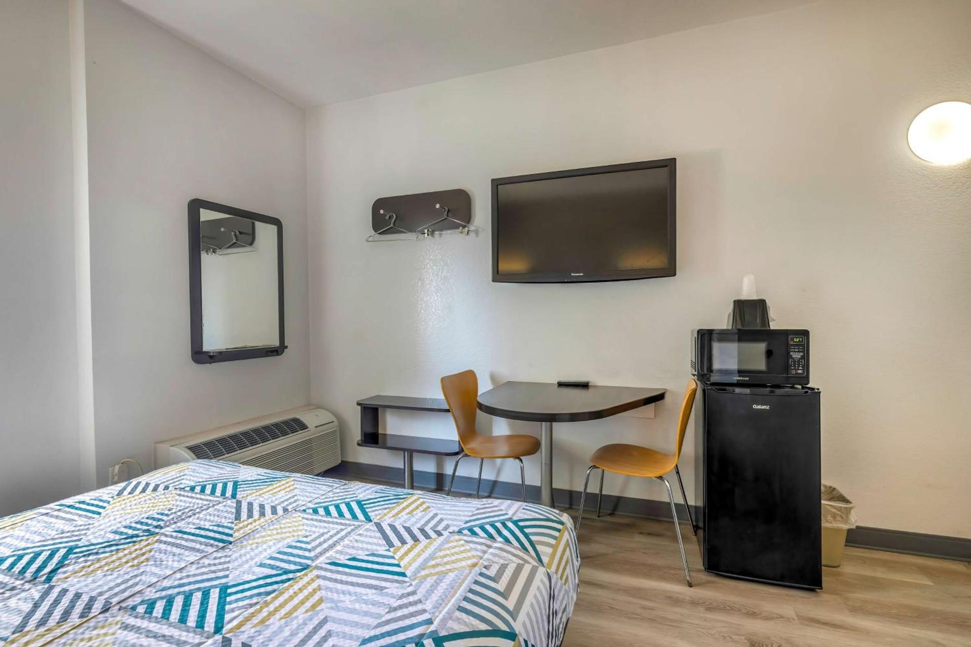 Motel 6-Cedar Park, TX photo 16