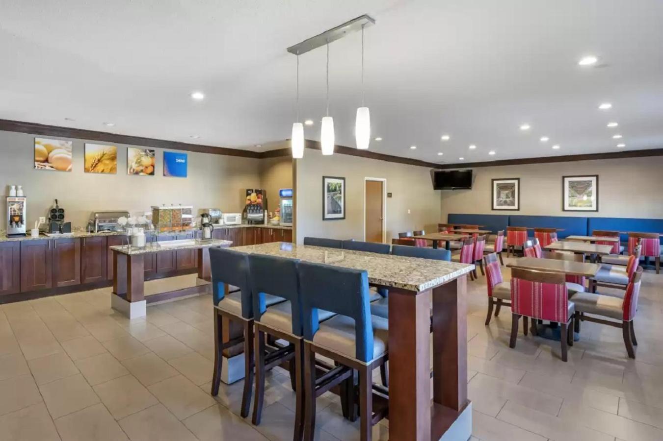 Comfort Inn La Porte photo 4