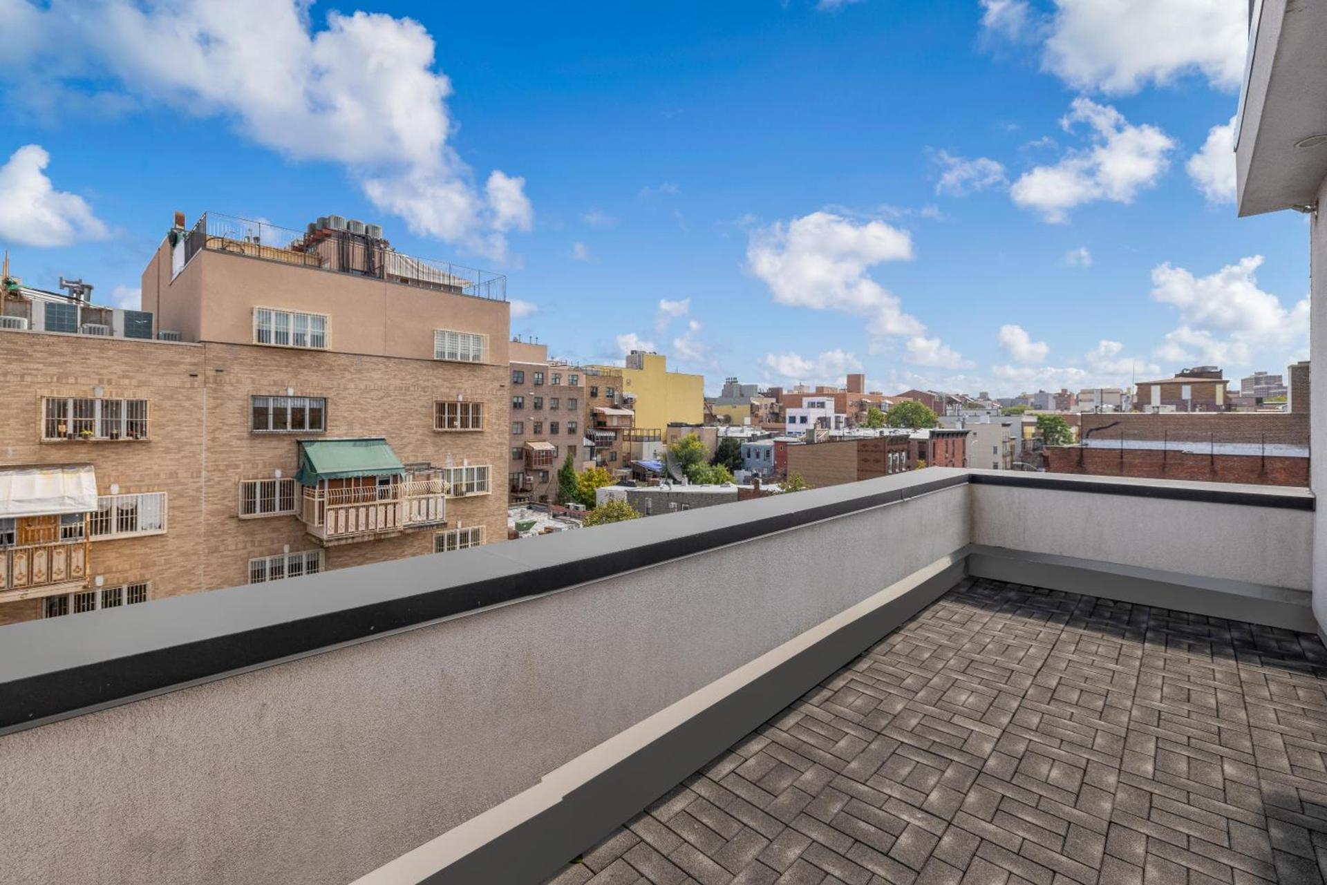 Aura Hotel Brooklyn photo 32