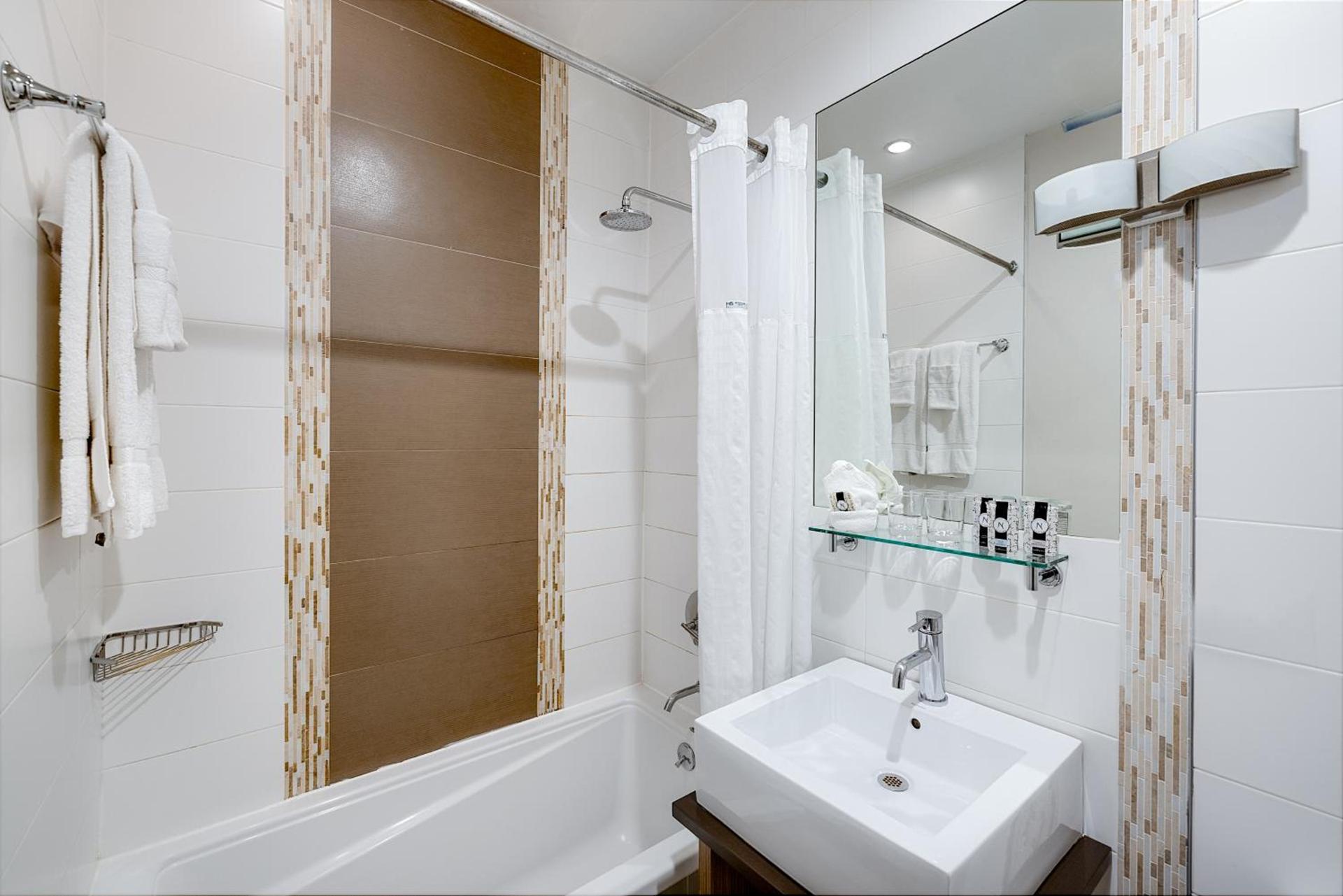 Aura Hotel Brooklyn photo 35