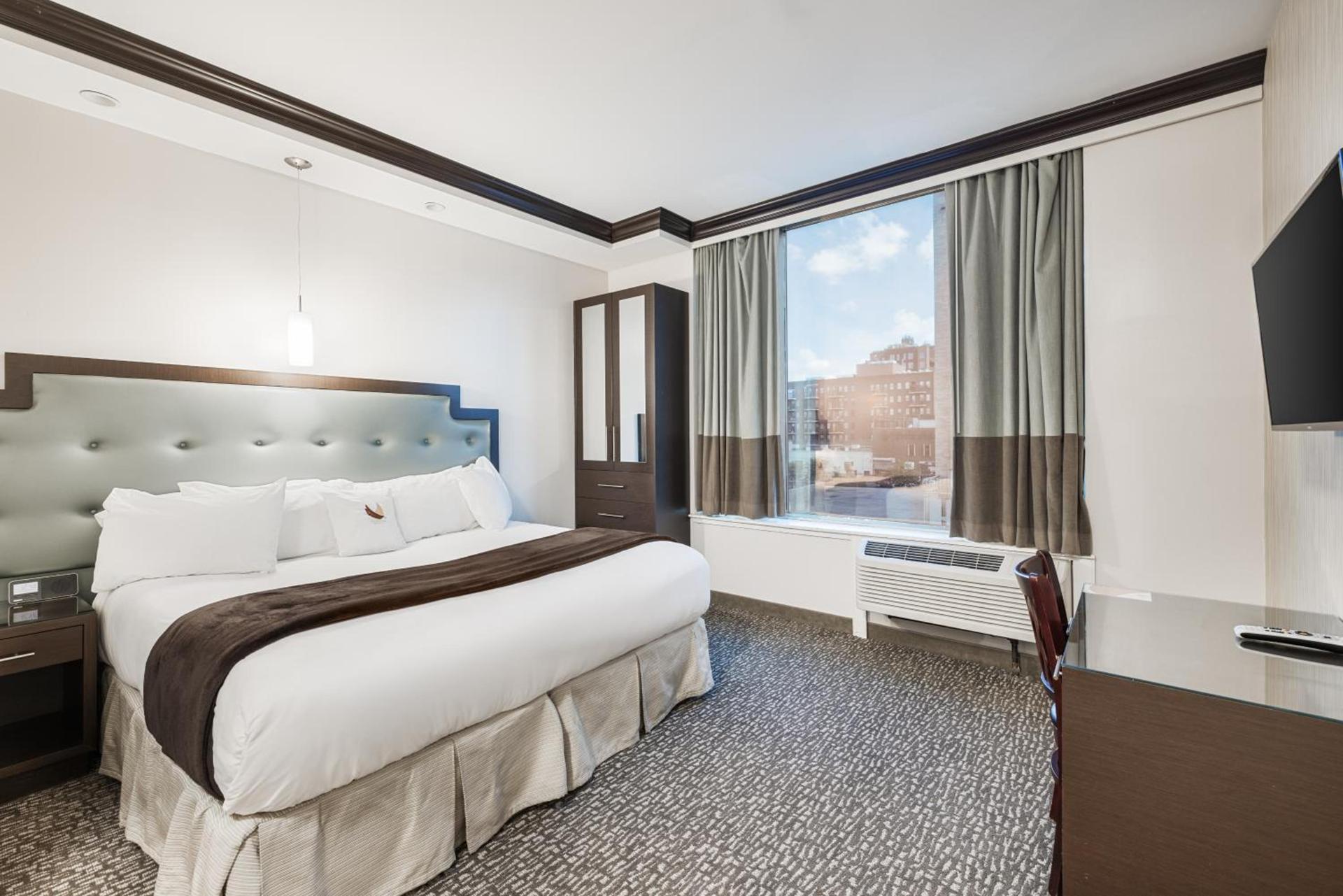 Aura Hotel Brooklyn photo 38