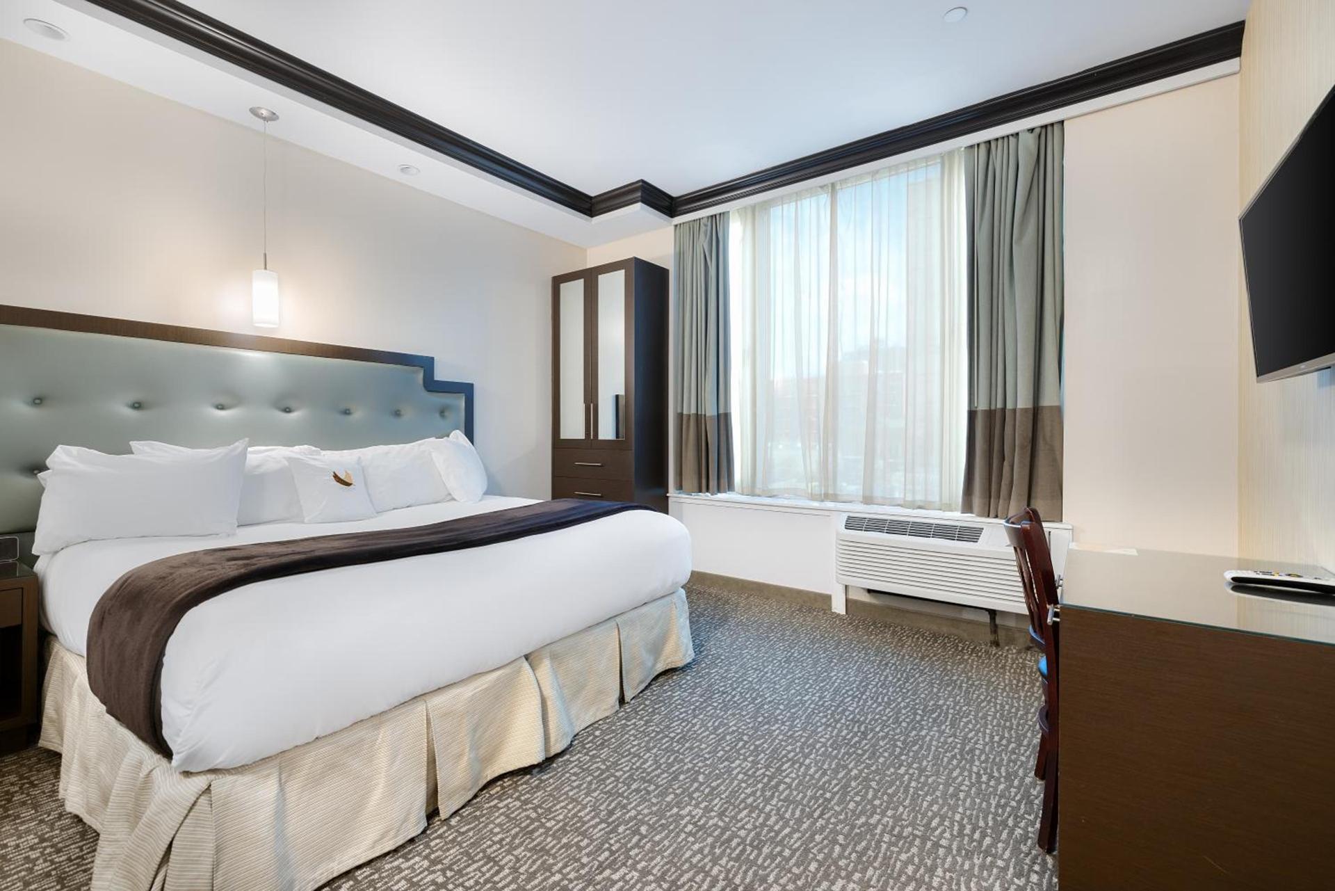 Aura Hotel Brooklyn photo 37