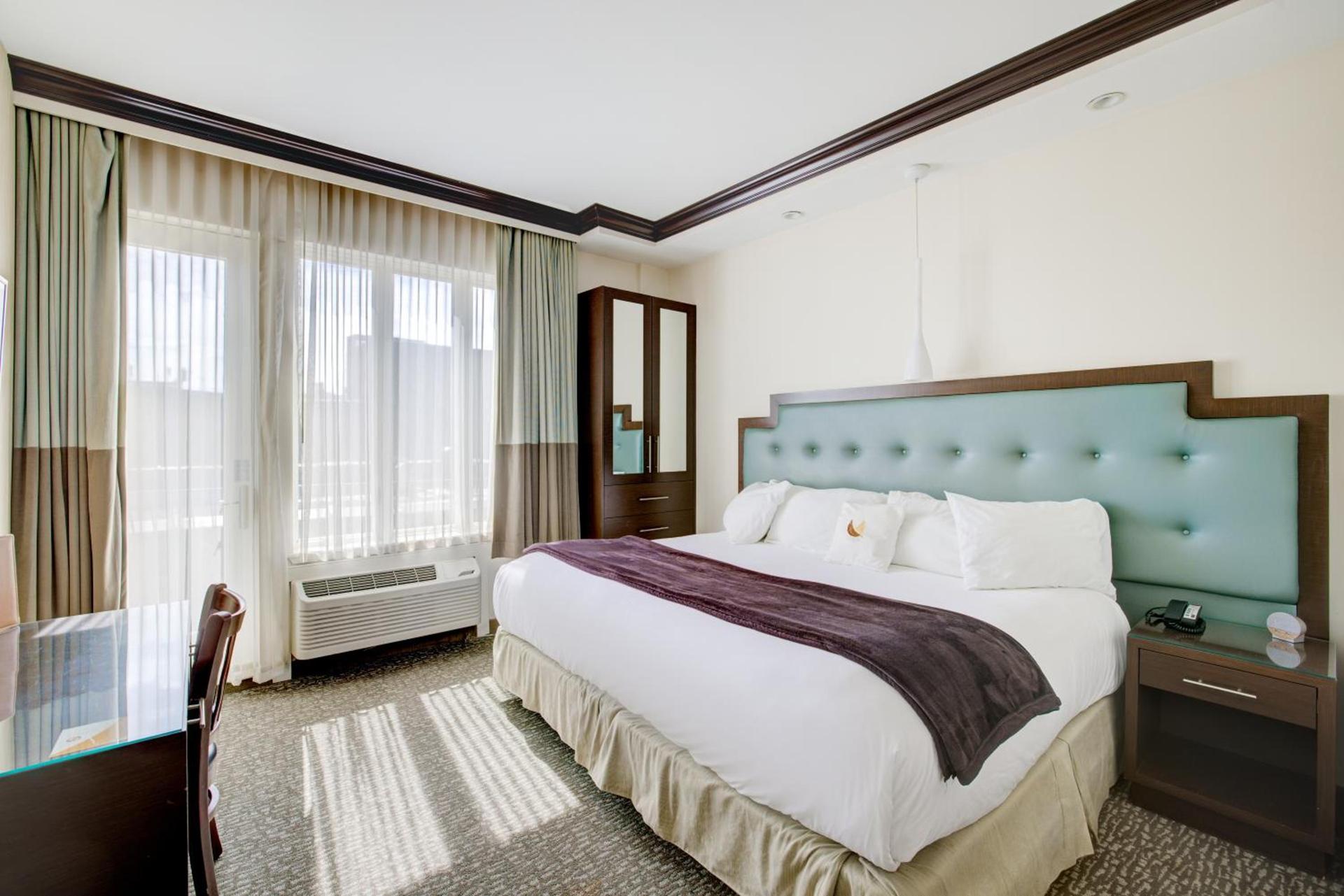 Aura Hotel Brooklyn photo 41