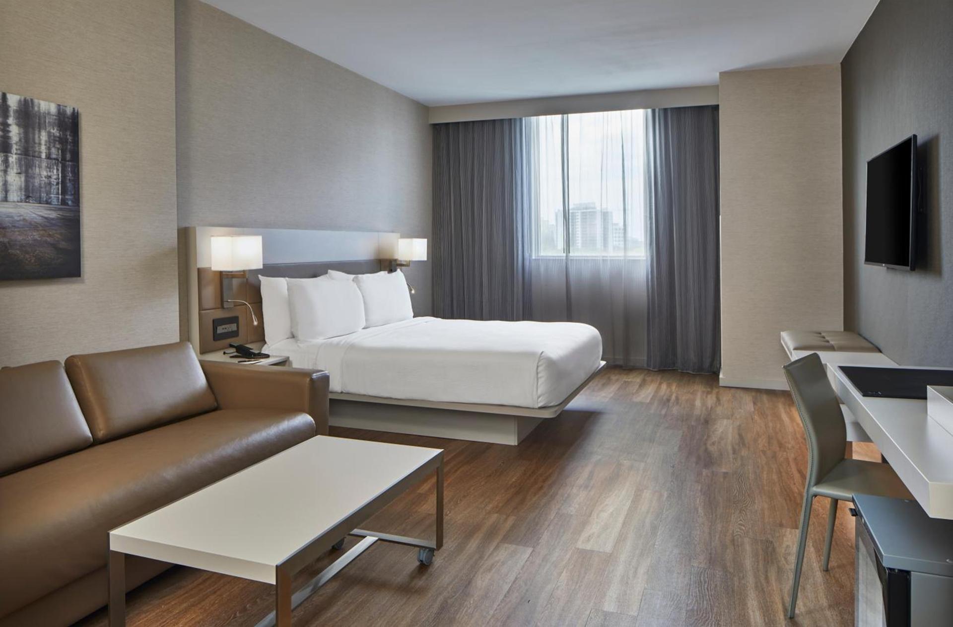 AC Hotel by Marriott Miami Aventura photo 4