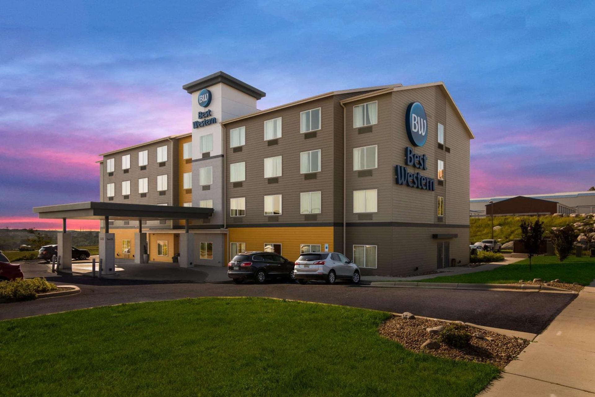 Best Western Roosevelt Place photo 24