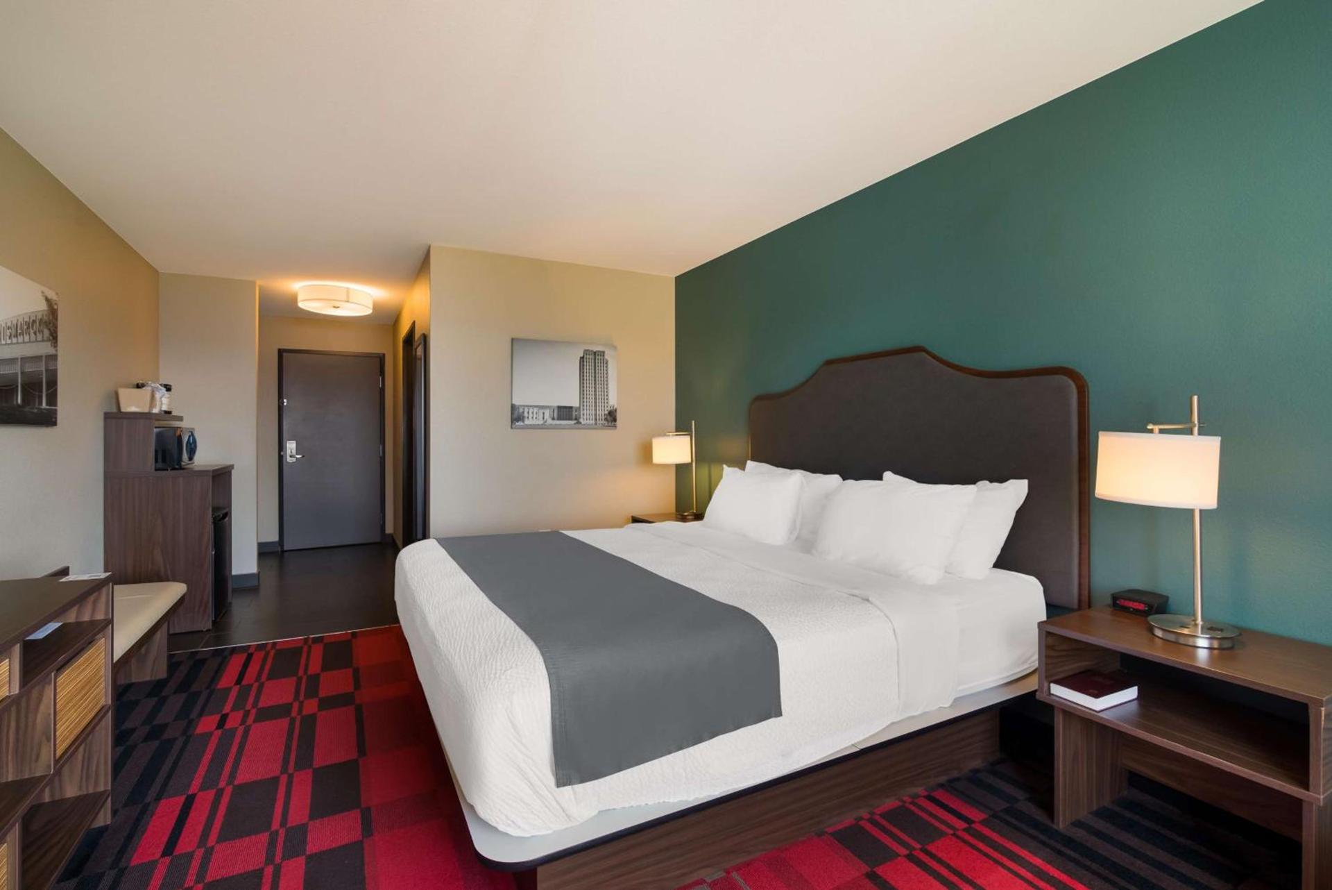 Best Western Roosevelt Place photo 26