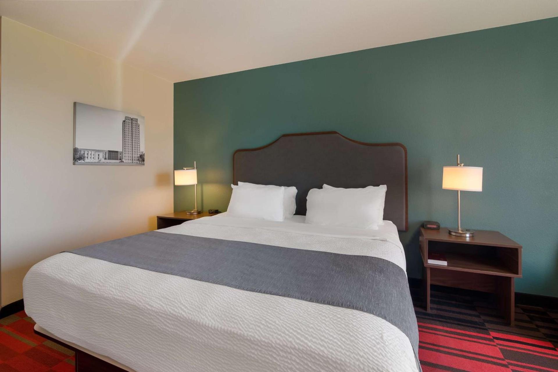 Best Western Roosevelt Place photo 27