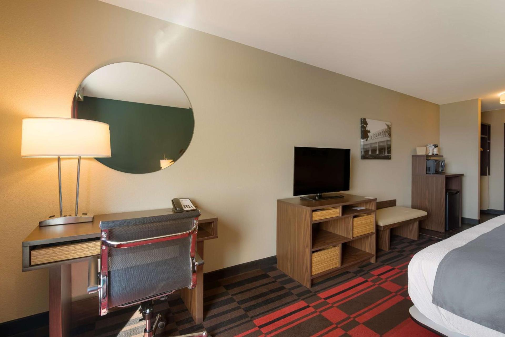 Best Western Roosevelt Place photo 28
