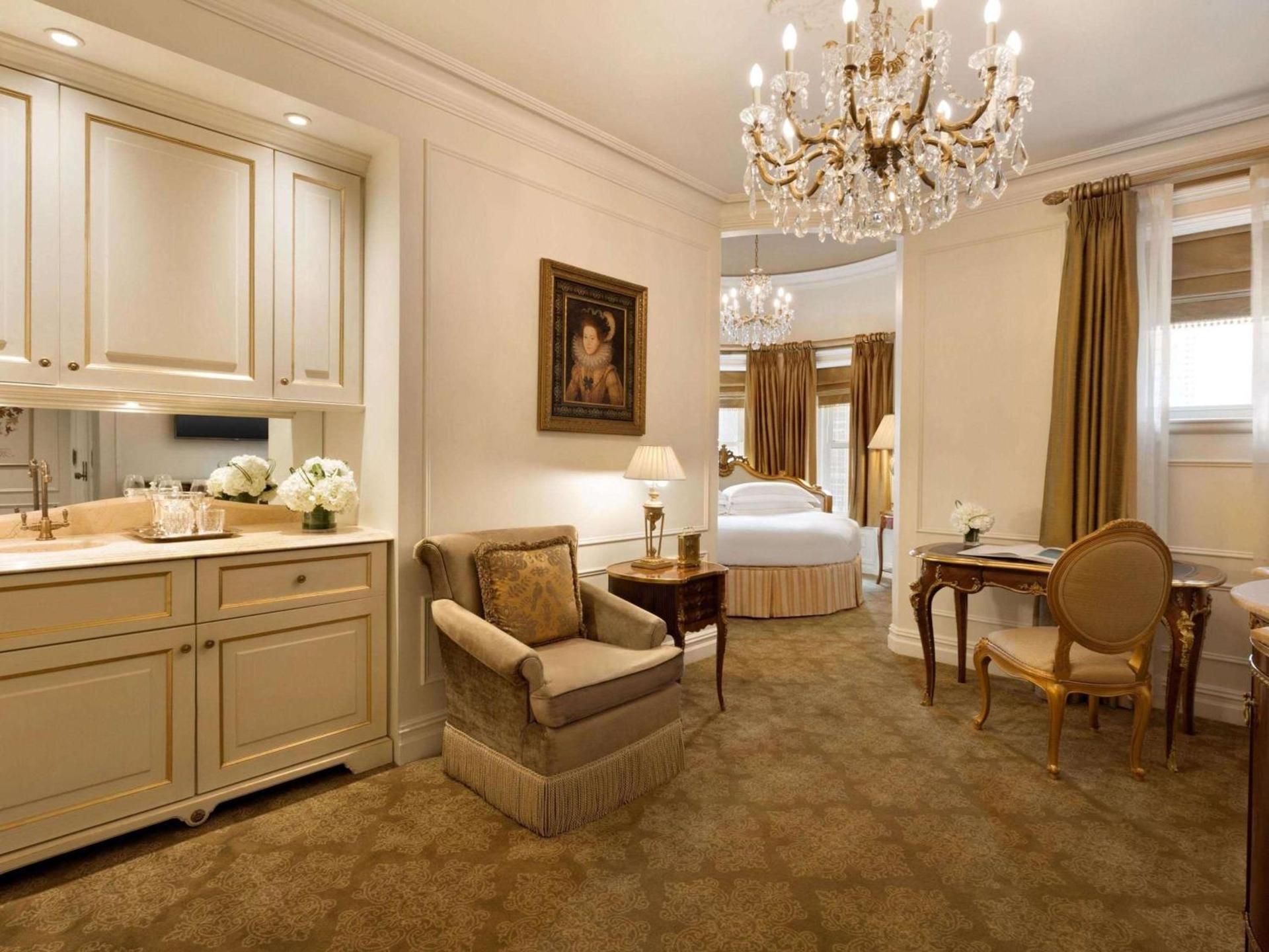 The Plaza, A Fairmont Hotel photo 9