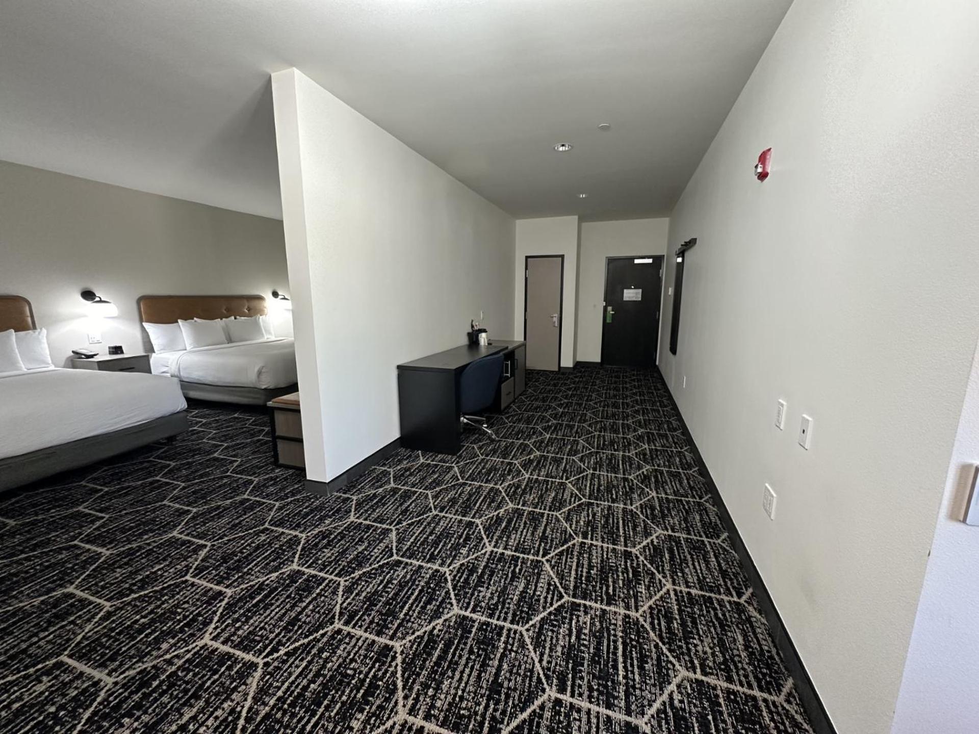 La Quinta Inn & Suites by Wyndham Yucaipa photo 77