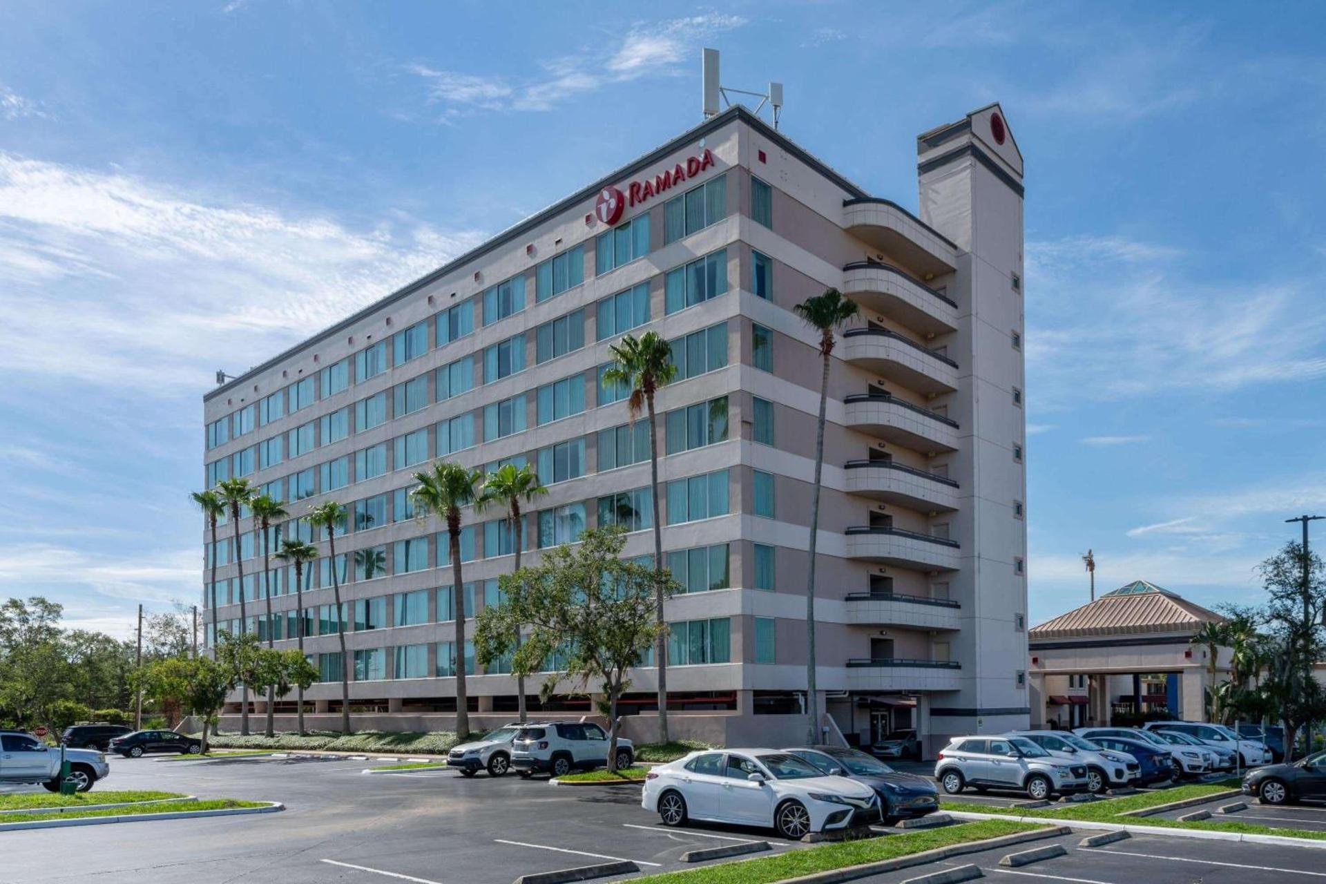 Ramada by Wyndham Kissimmee Gateway - Free Theme Park Shuttle photo 6